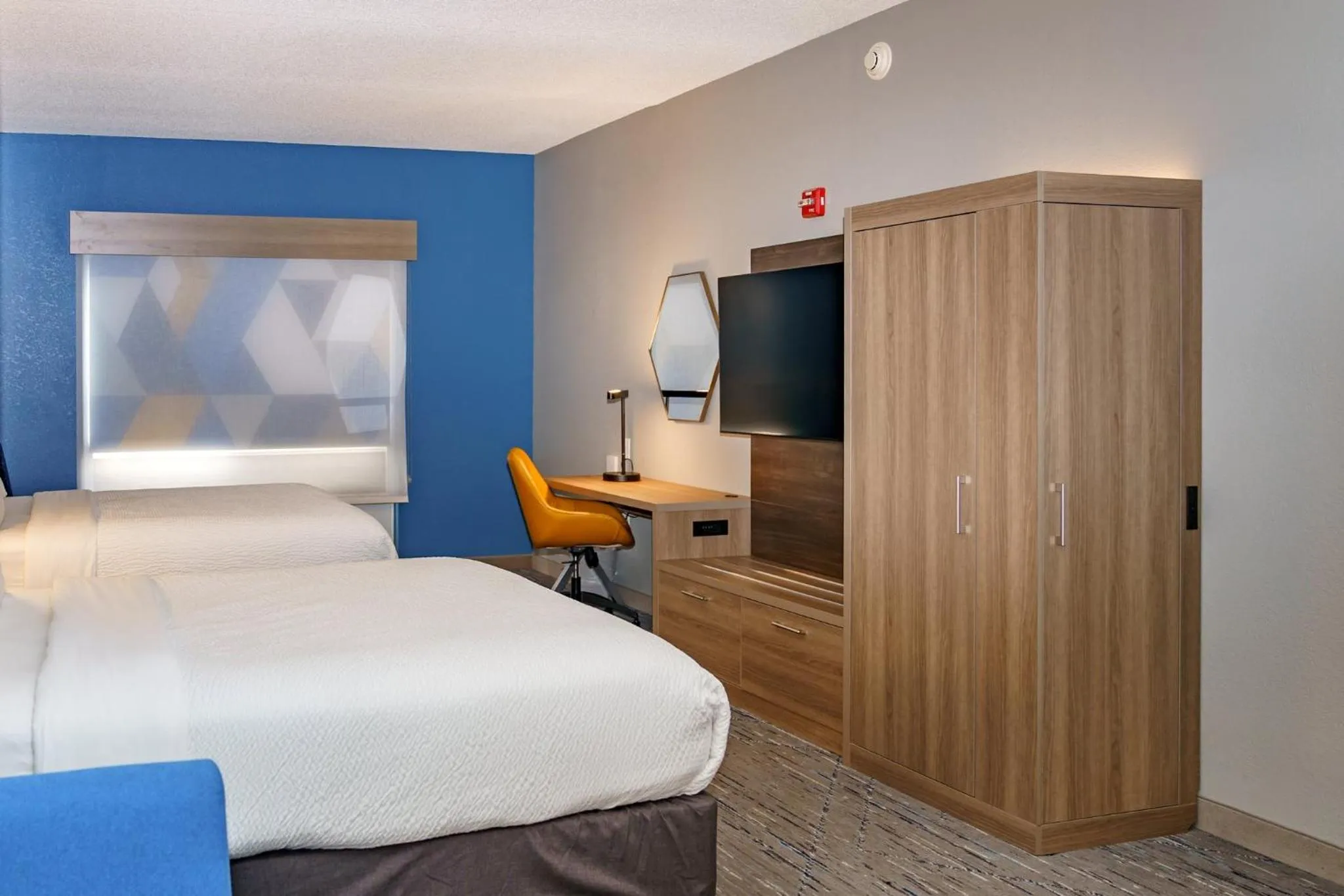 Photo of the whole room, Bed in Holiday Inn Express Hotel Raleigh Southwest by IHG