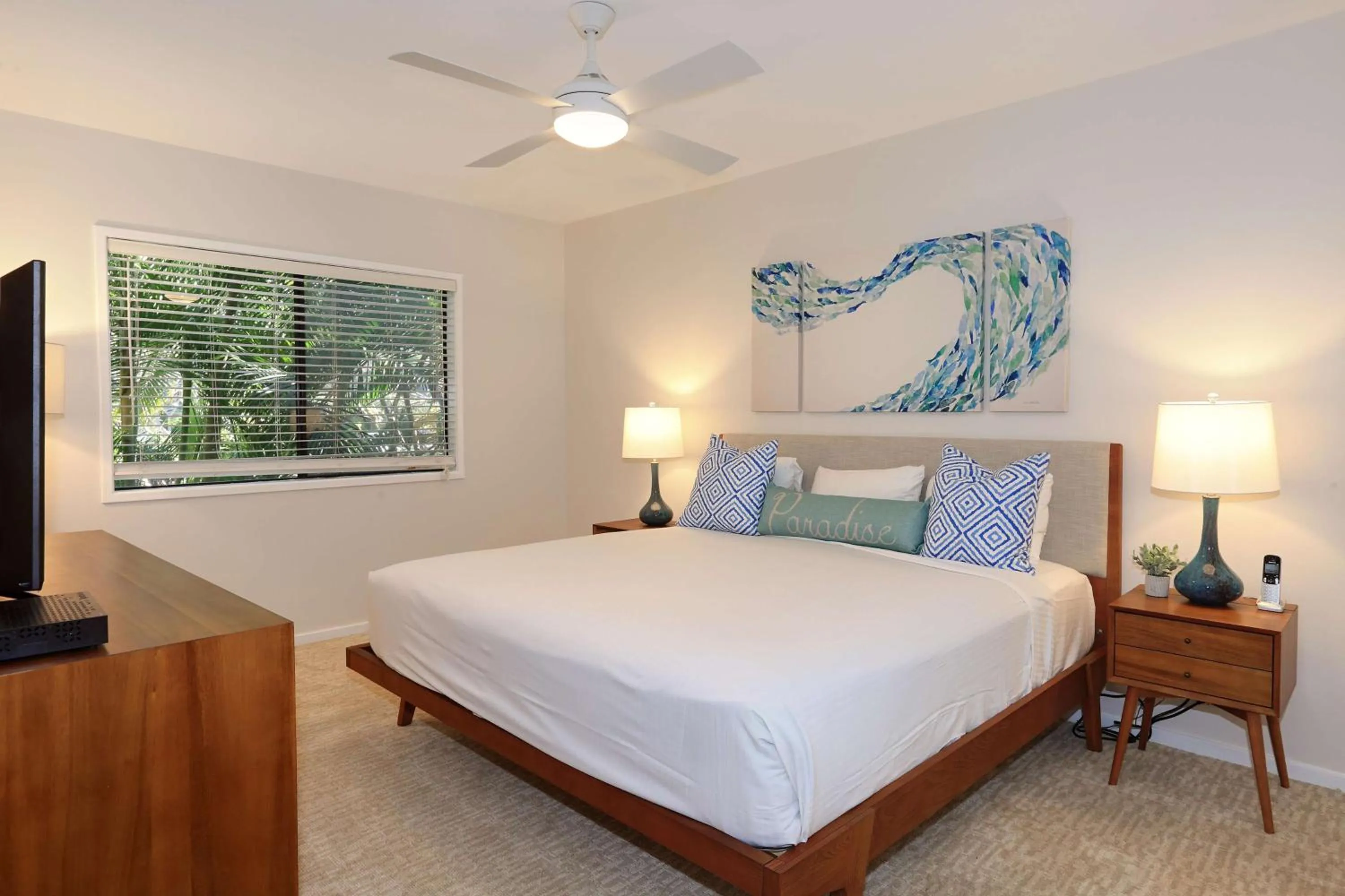 Photo of the whole room, Bed in Makena Surf- CoralTree Residence Collection