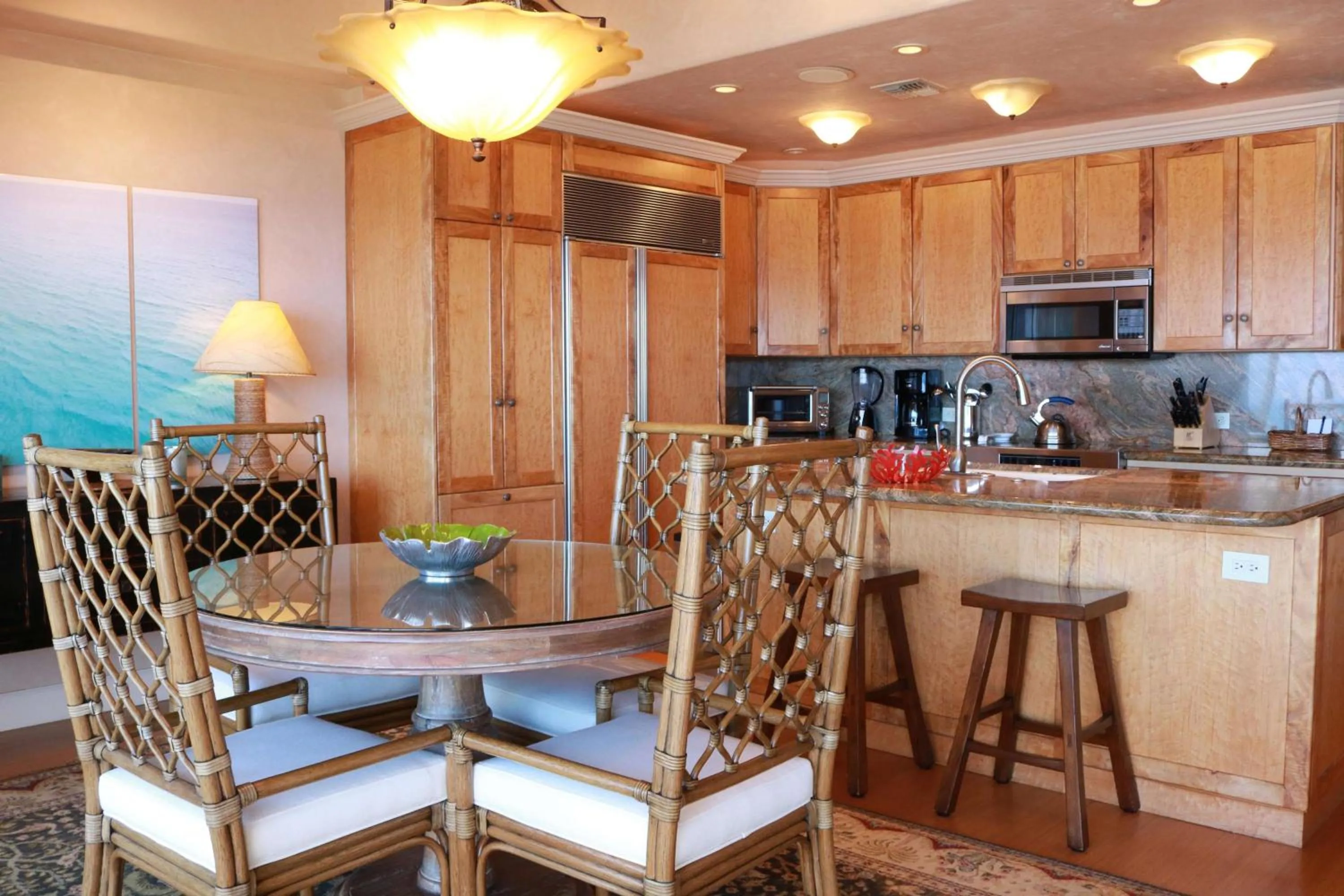 Photo of the whole room in Makena Surf- CoralTree Residence Collection