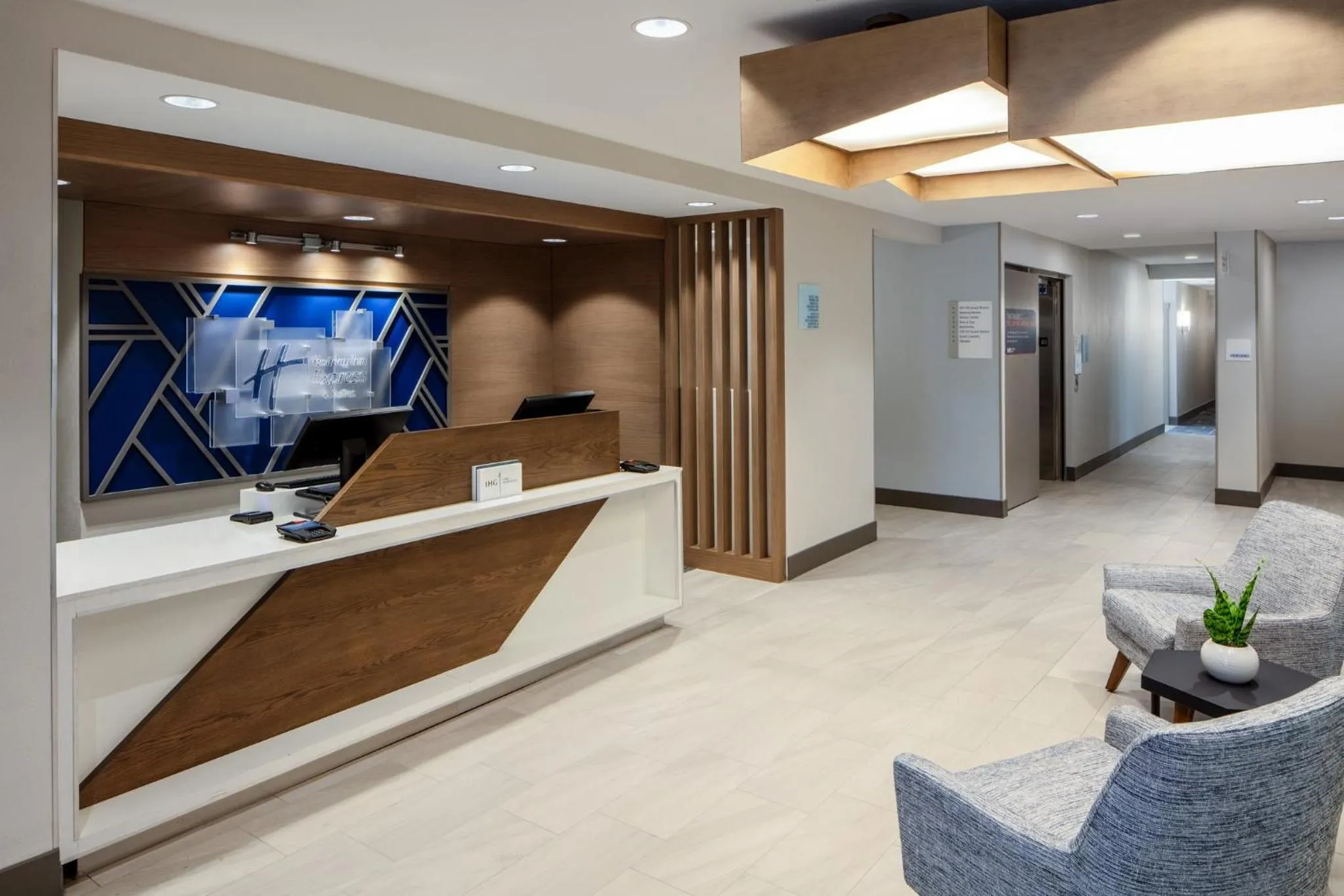 Property building in Holiday Inn Express Turlock by IHG