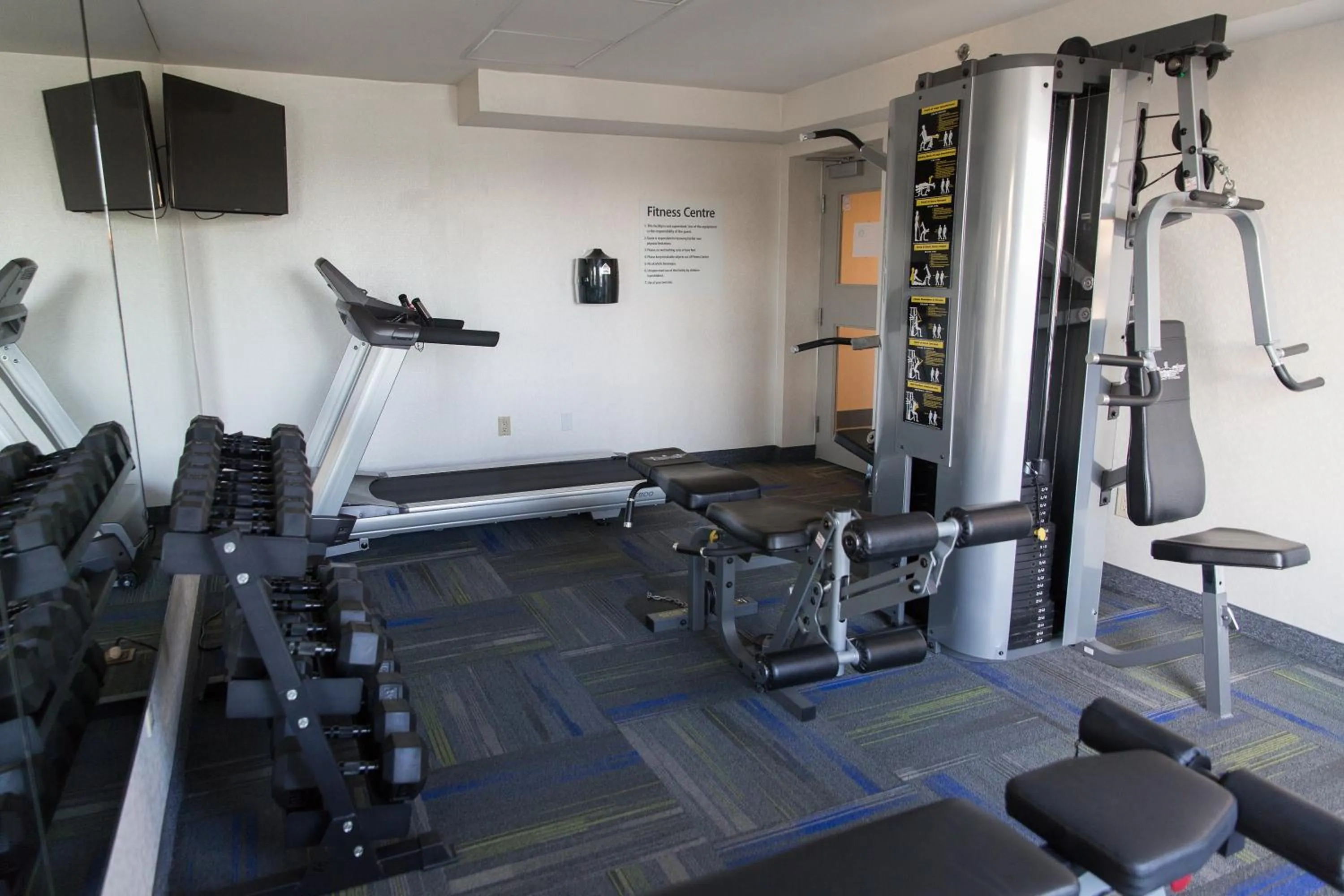 Fitness centre/facilities in Holiday Inn Express Brampton by IHG