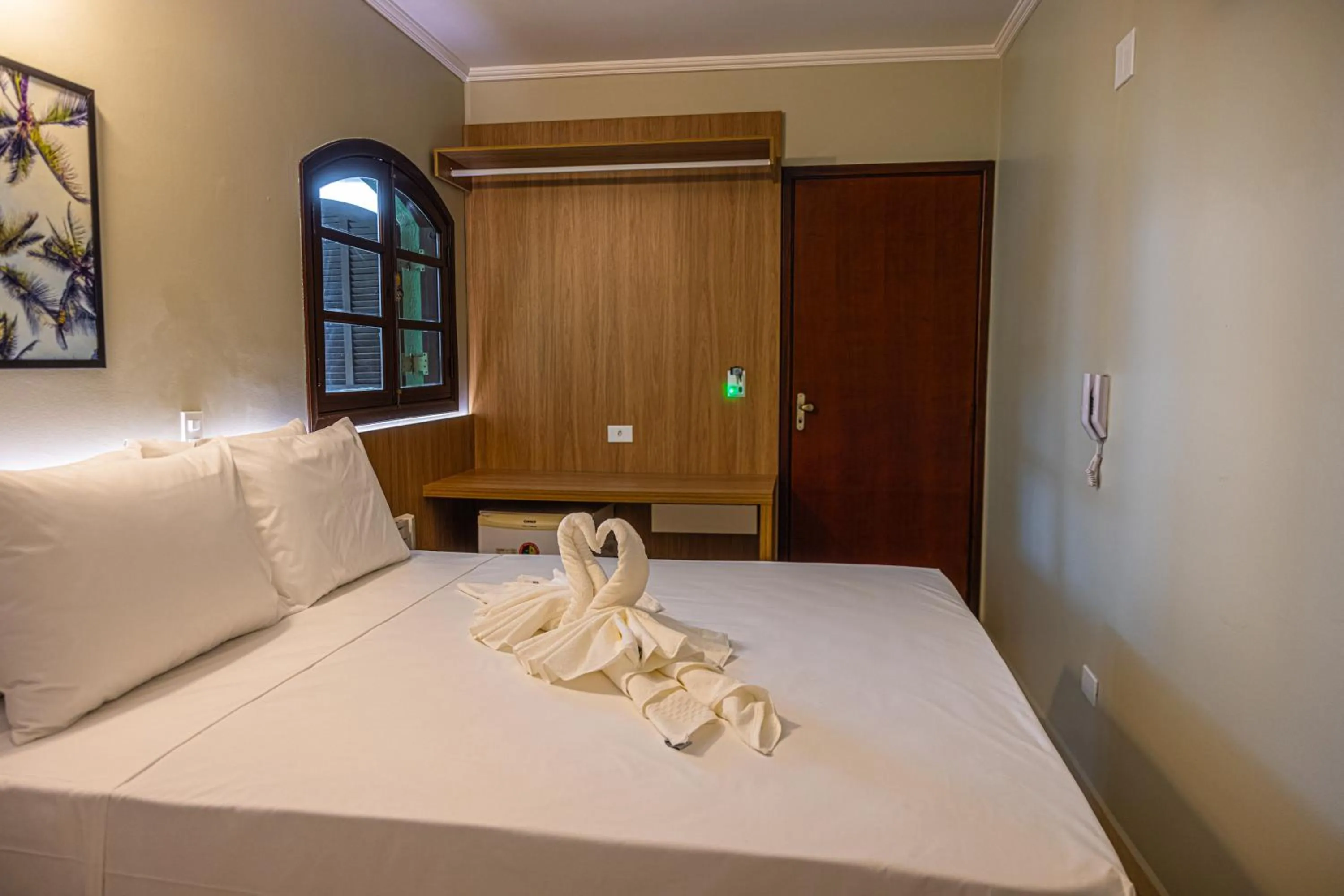 Photo of the whole room, Bed in Ubatuba Eco Hotel