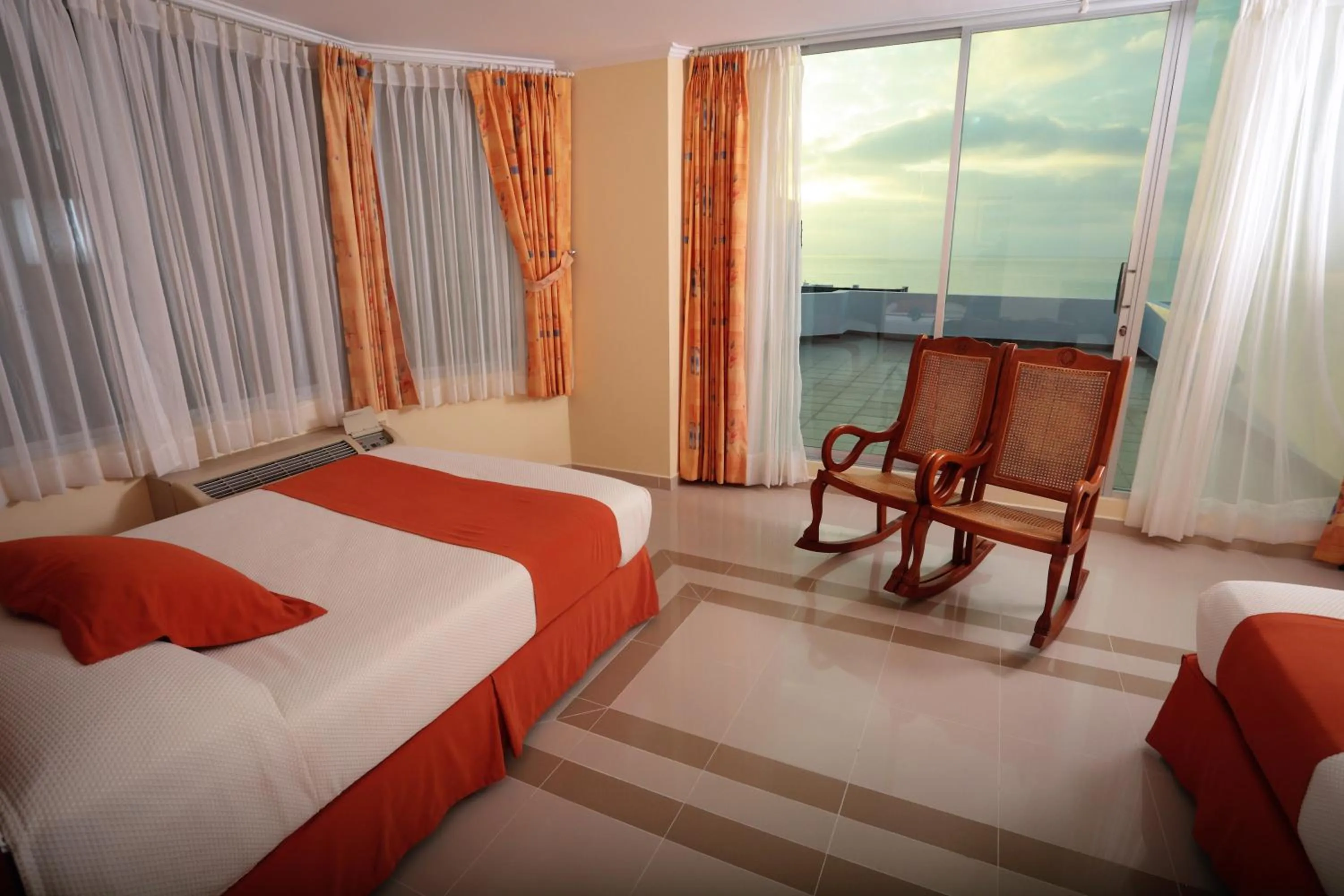 Deluxe Queen Studio  in Hotel El Marqués