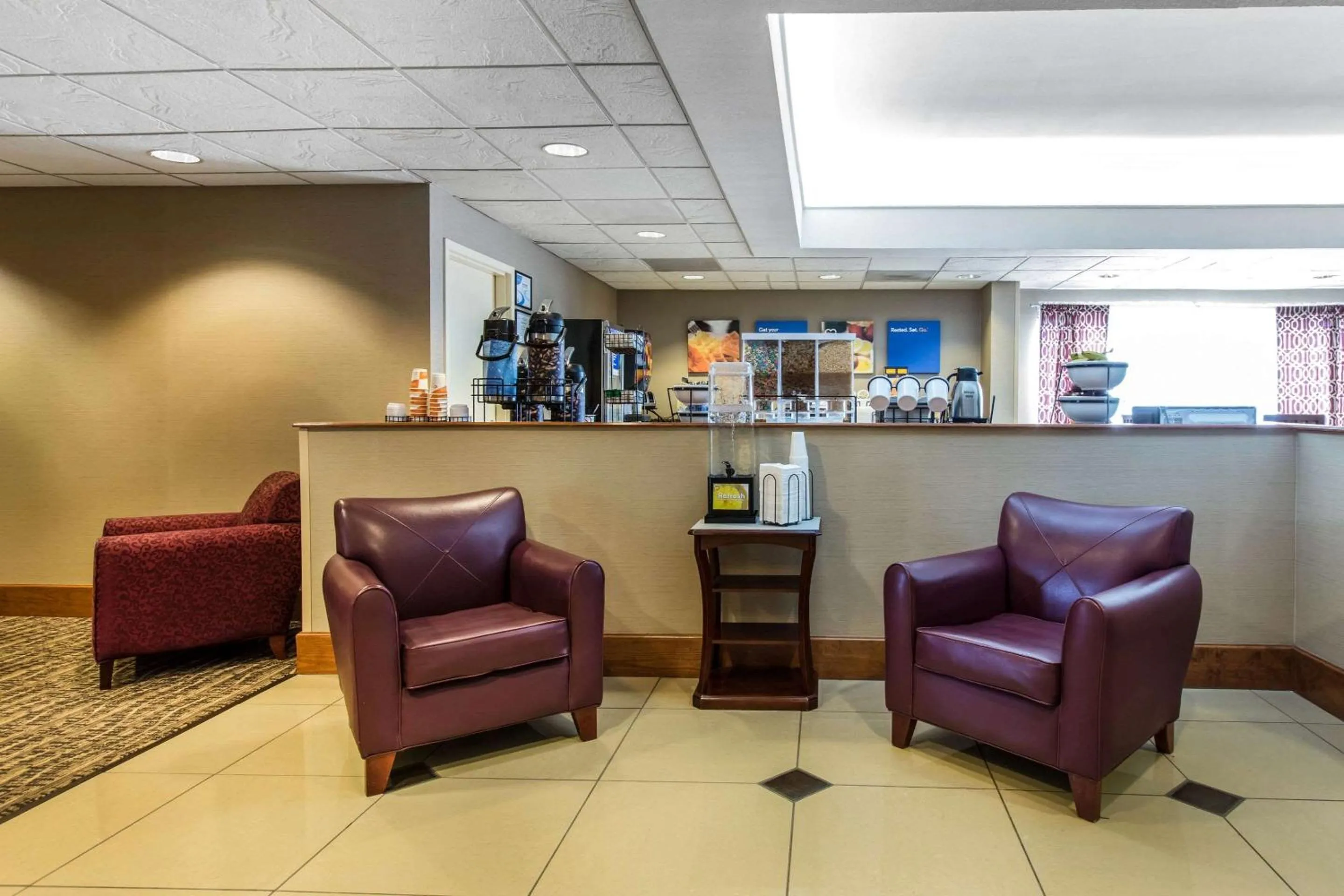 Lobby or reception in Comfort Inn & Suites Thomson