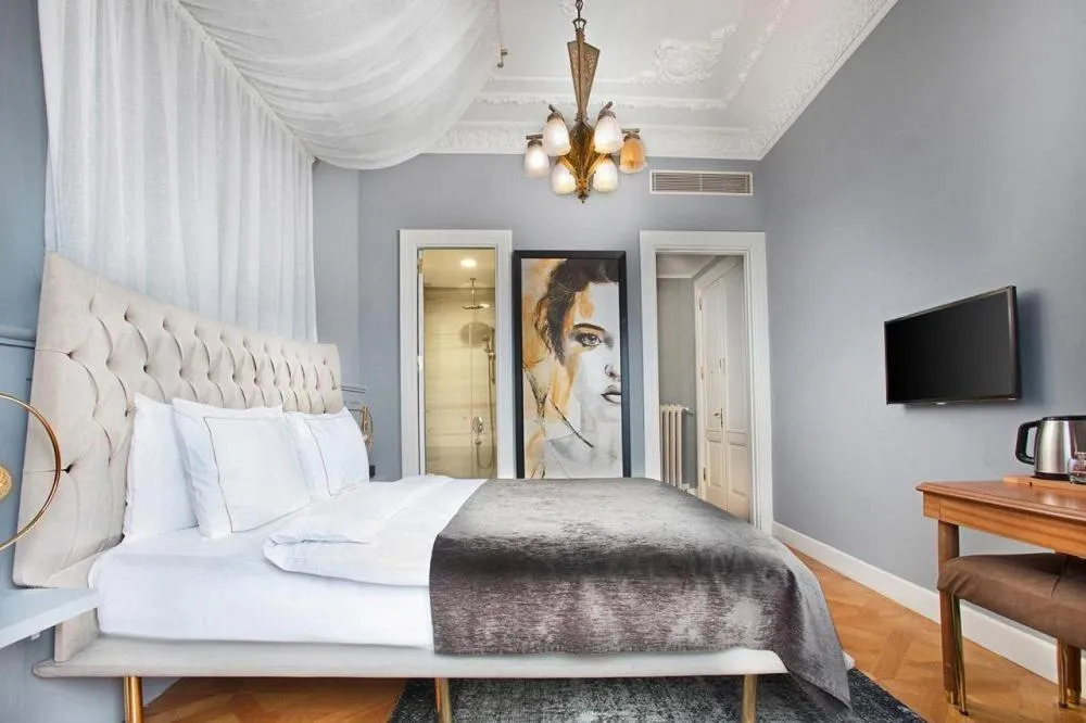 Bed in Lina Hotel Taksim Pera