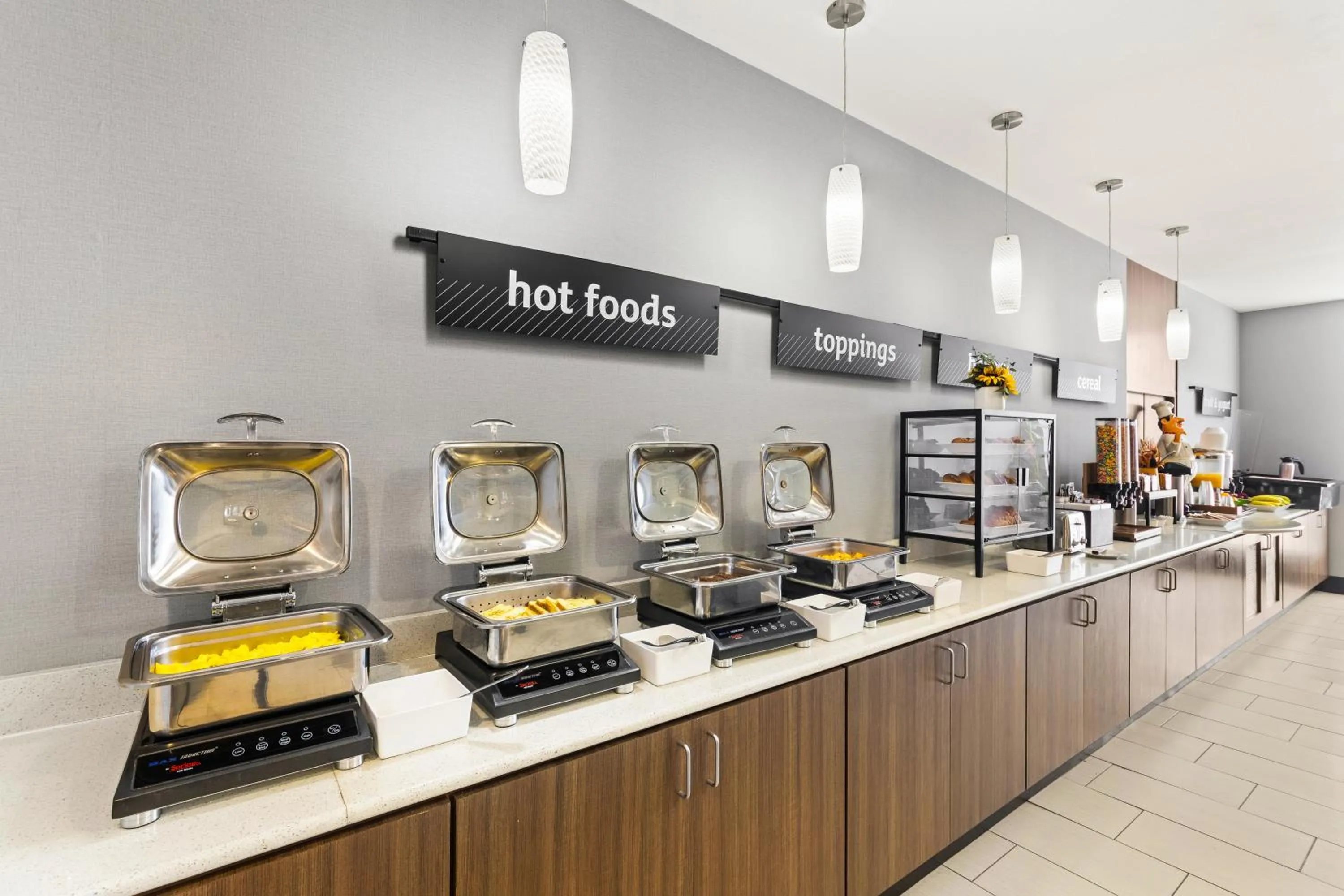 Coffee/tea facilities in Holiday Inn Austin North by IHG