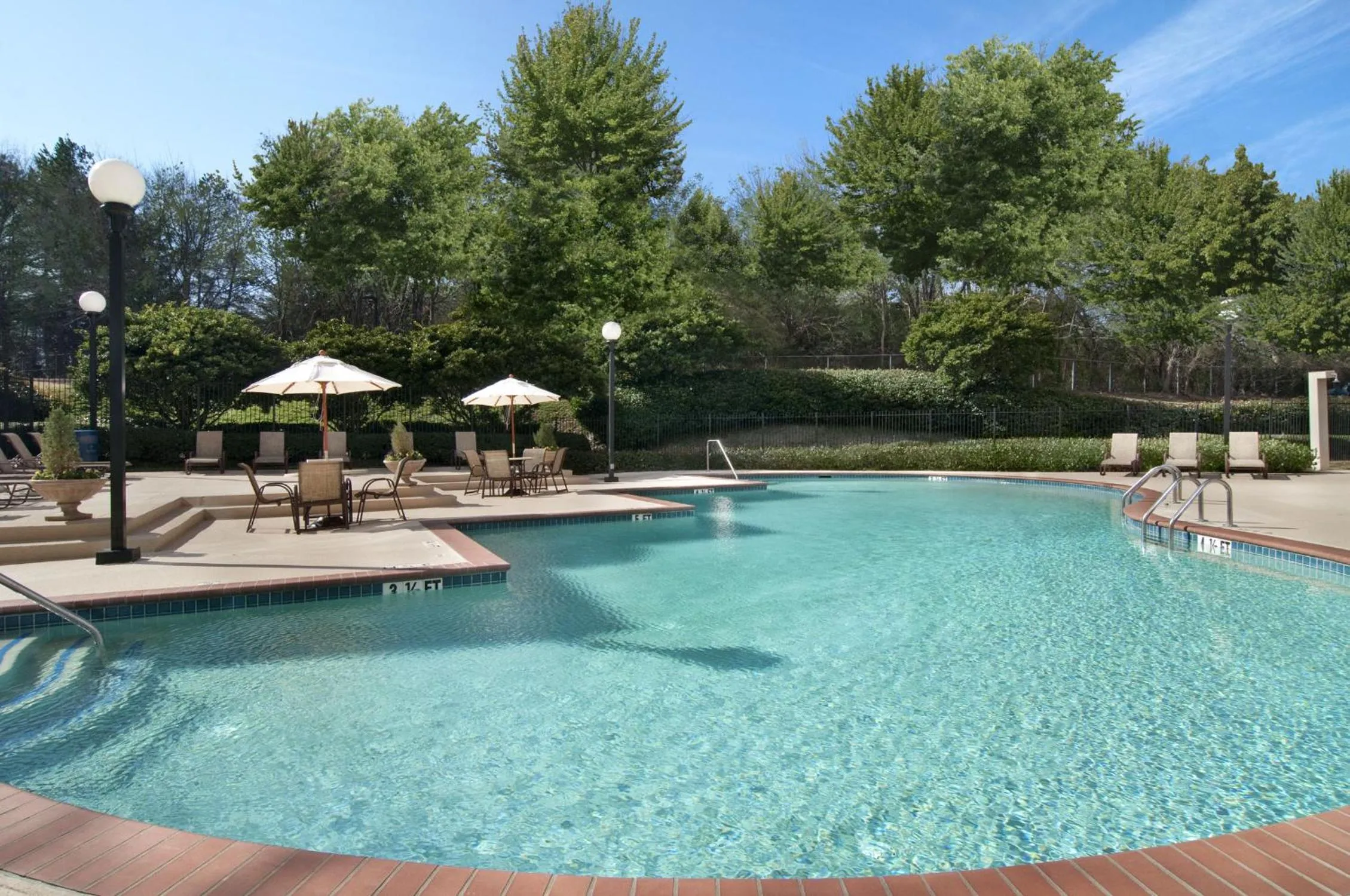 Pool view in Hilton Atlanta Airport