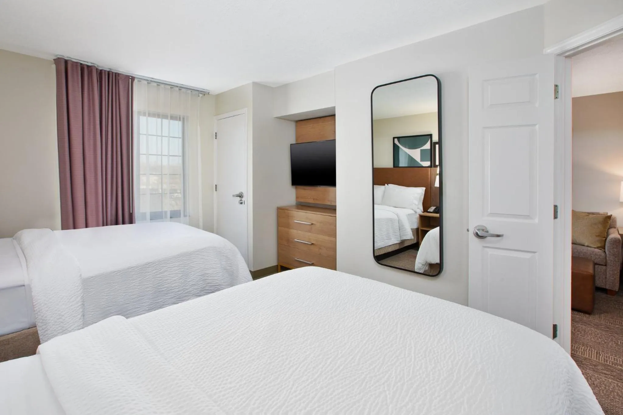 Photo of the whole room, Bed in Staybridge Suites Omaha 80th and Dodge by IHG