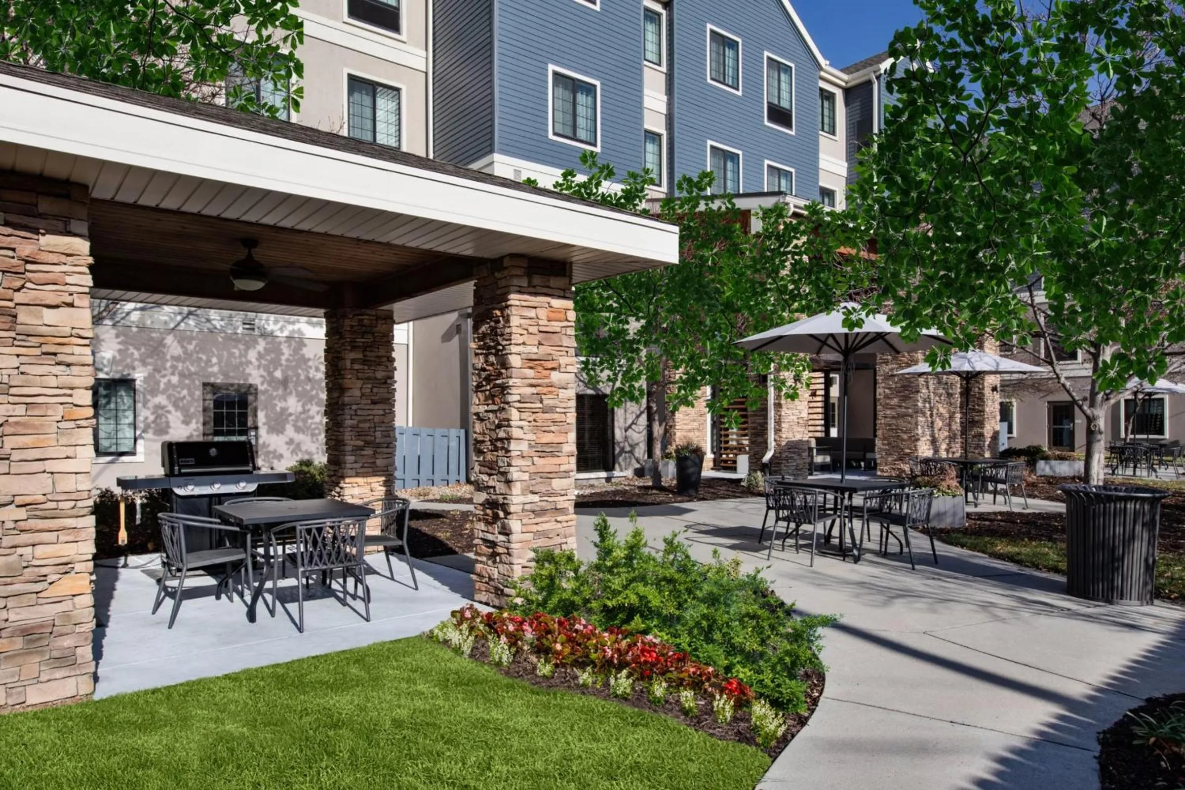 BBQ facilities in Staybridge Suites Omaha 80th and Dodge by IHG