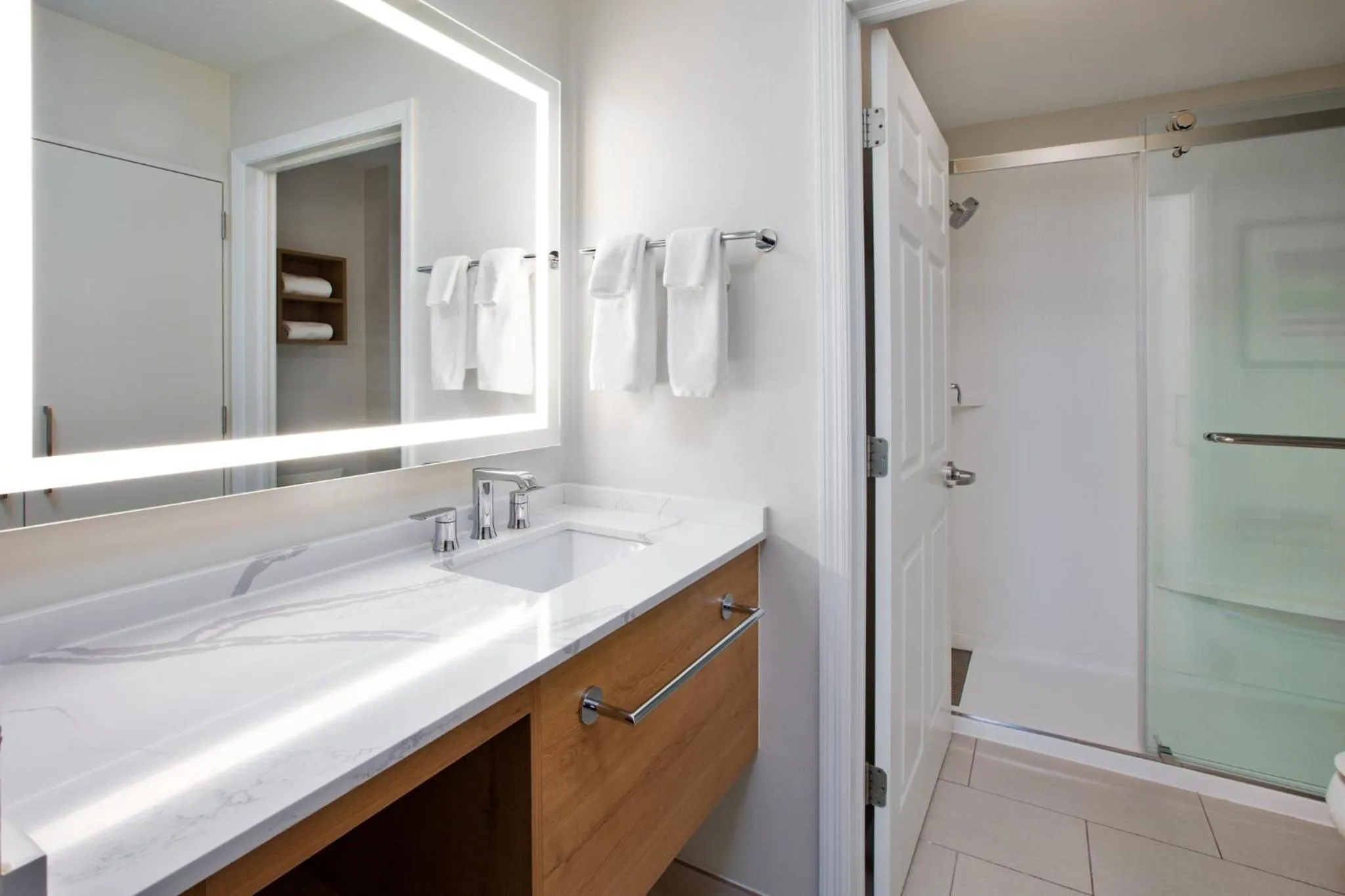 Photo of the whole room in Staybridge Suites Omaha 80th and Dodge by IHG