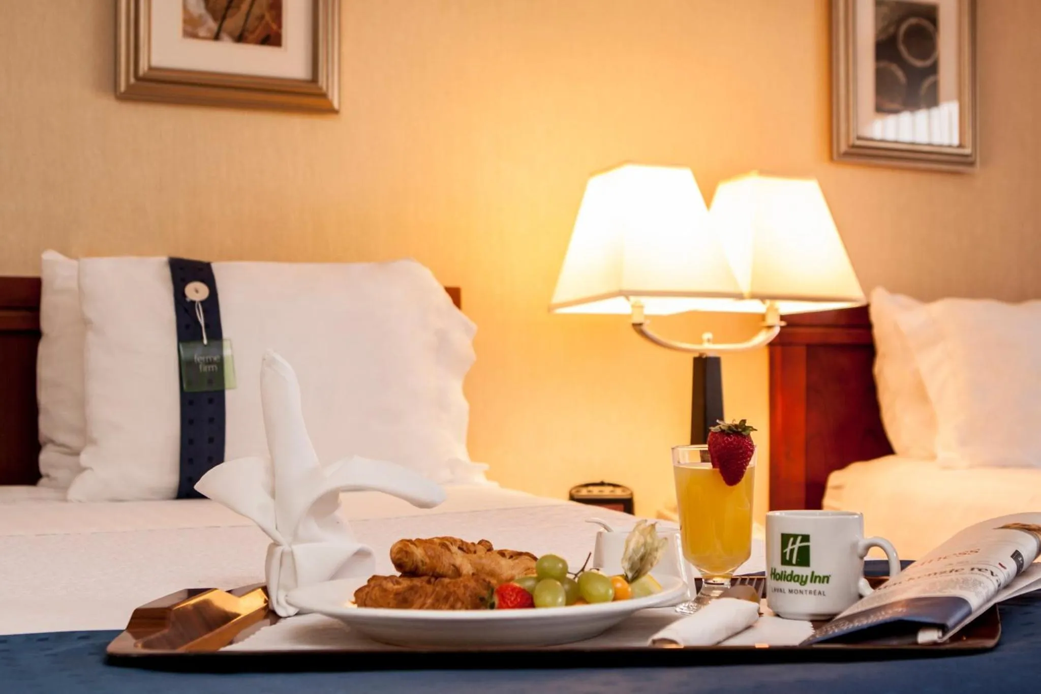 Other, Bed in Holiday Inn Laval Montreal by IHG