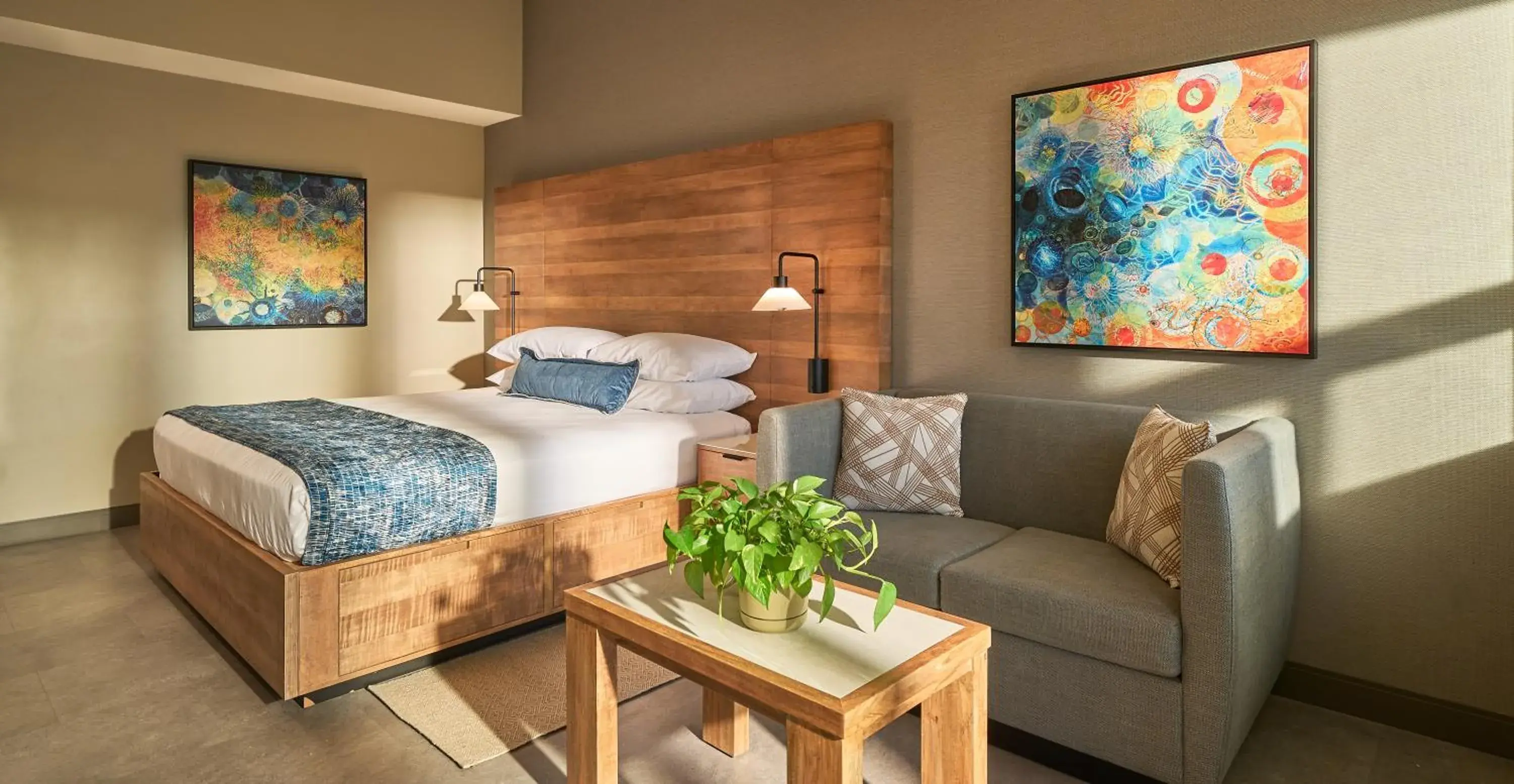 King Room in Surfsand Resort King Room in Surfsand Resort