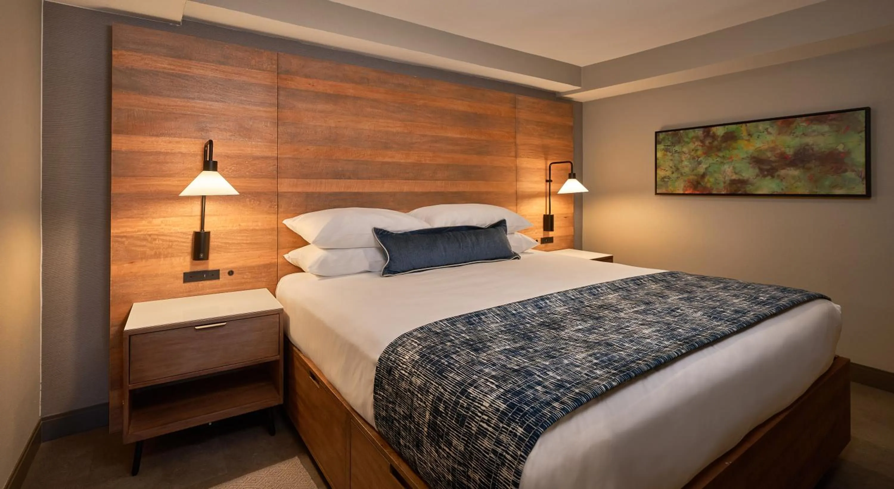 Bed in Surfsand Resort