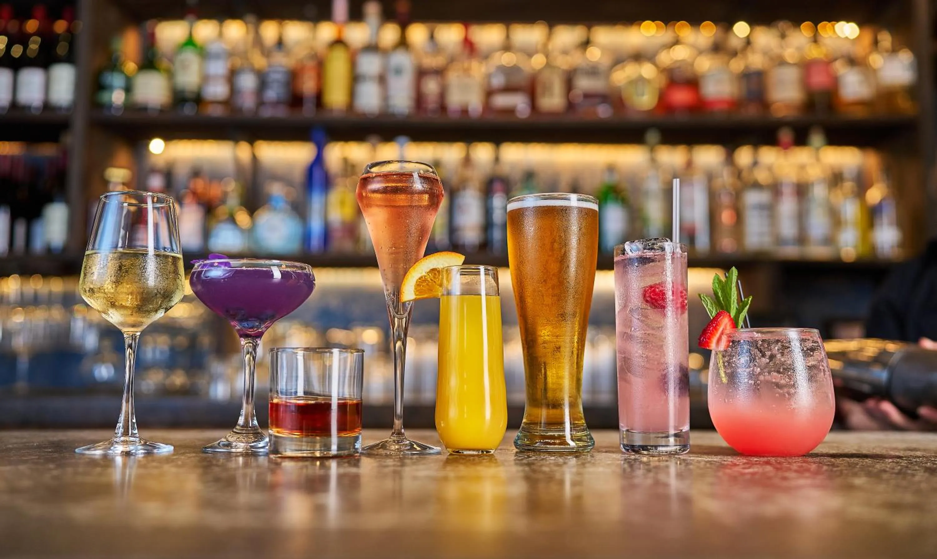 Lounge or bar in Surfsand Resort