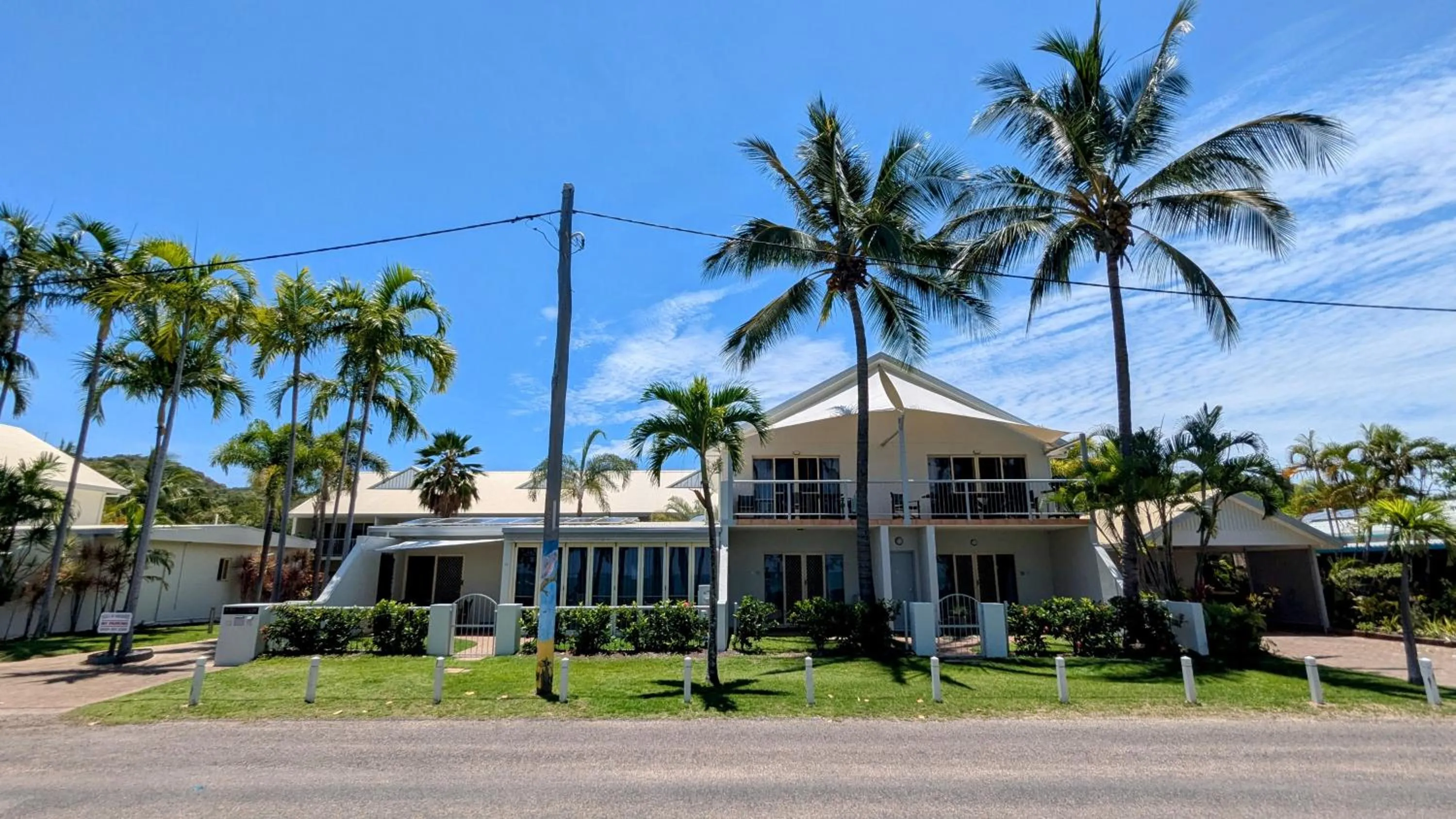Property building in Sails On Horseshoe