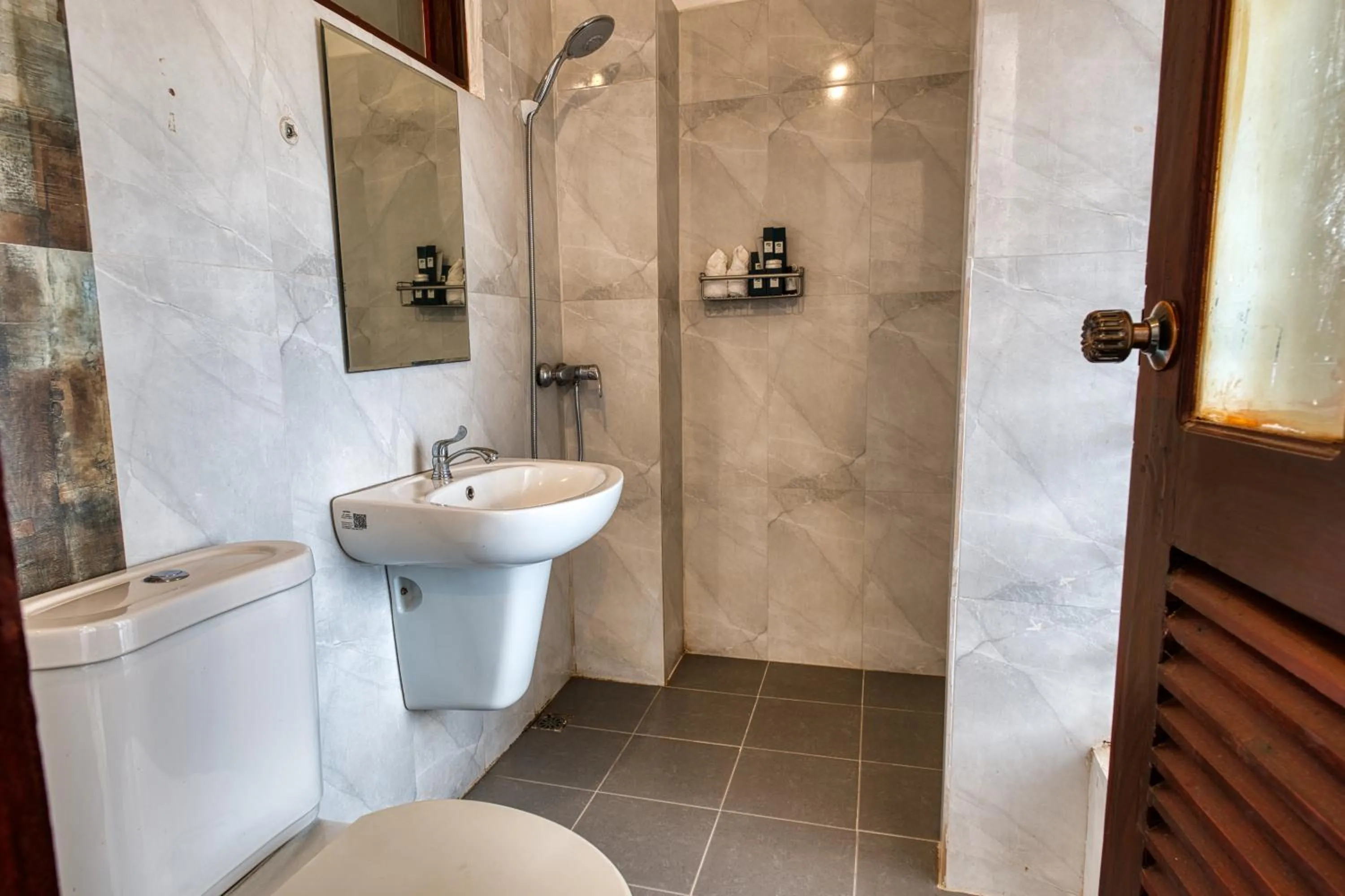 Deluxe Twin Room in The Elephant Crossing Hotel