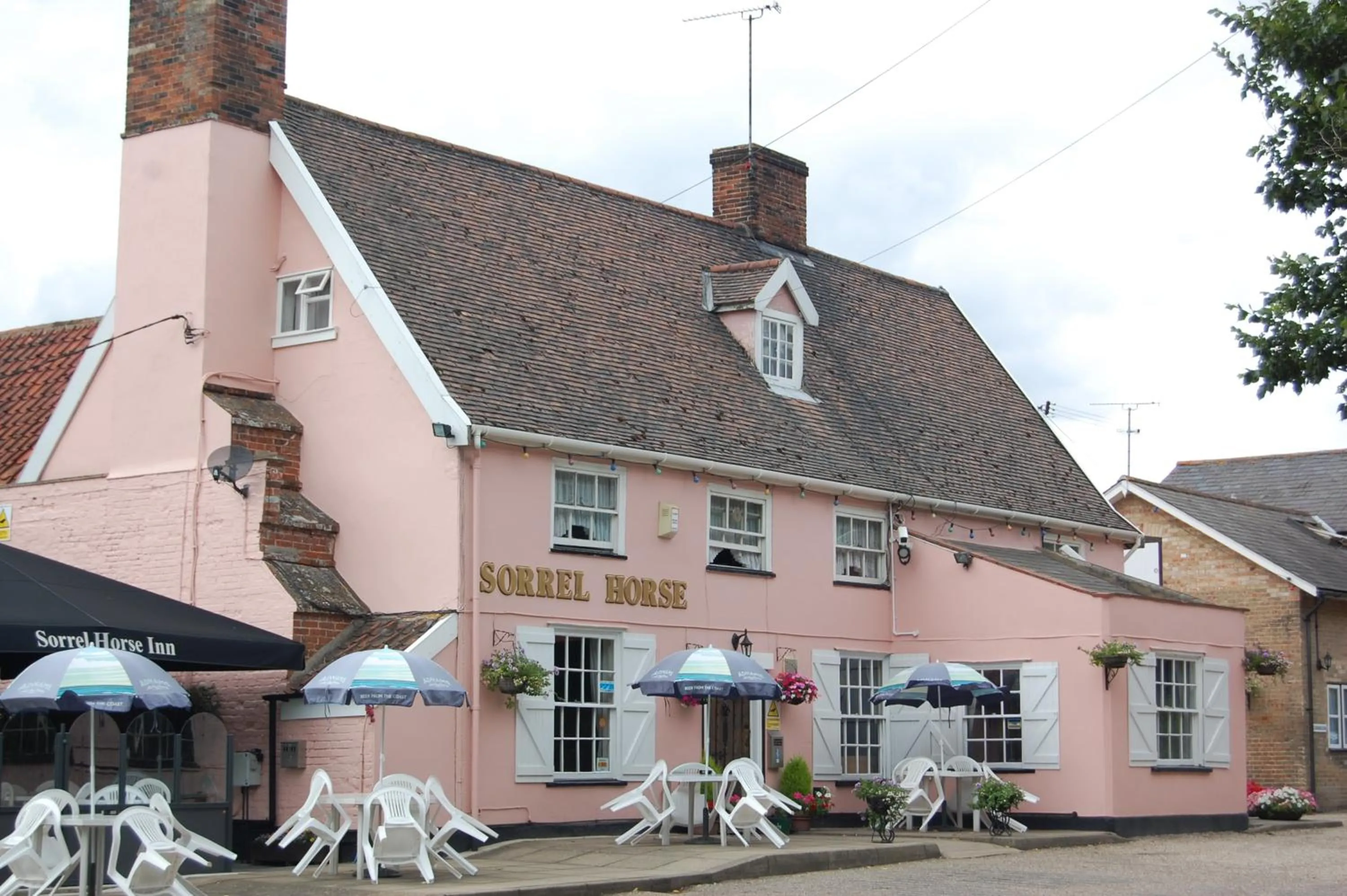 Facade/entrance in Sorrel Horse Inn