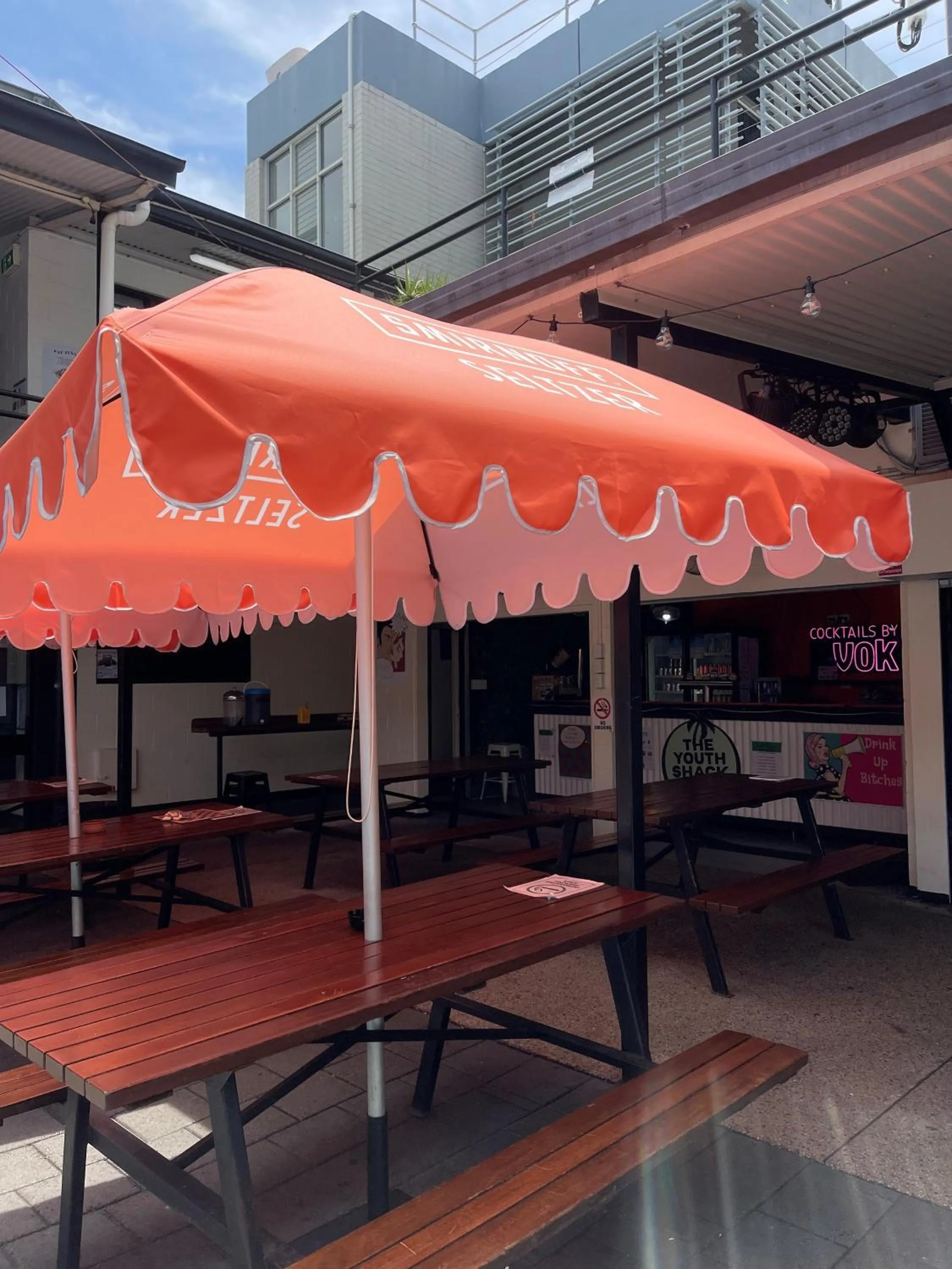 Pool view in Youth Shack Backpackers Darwin
