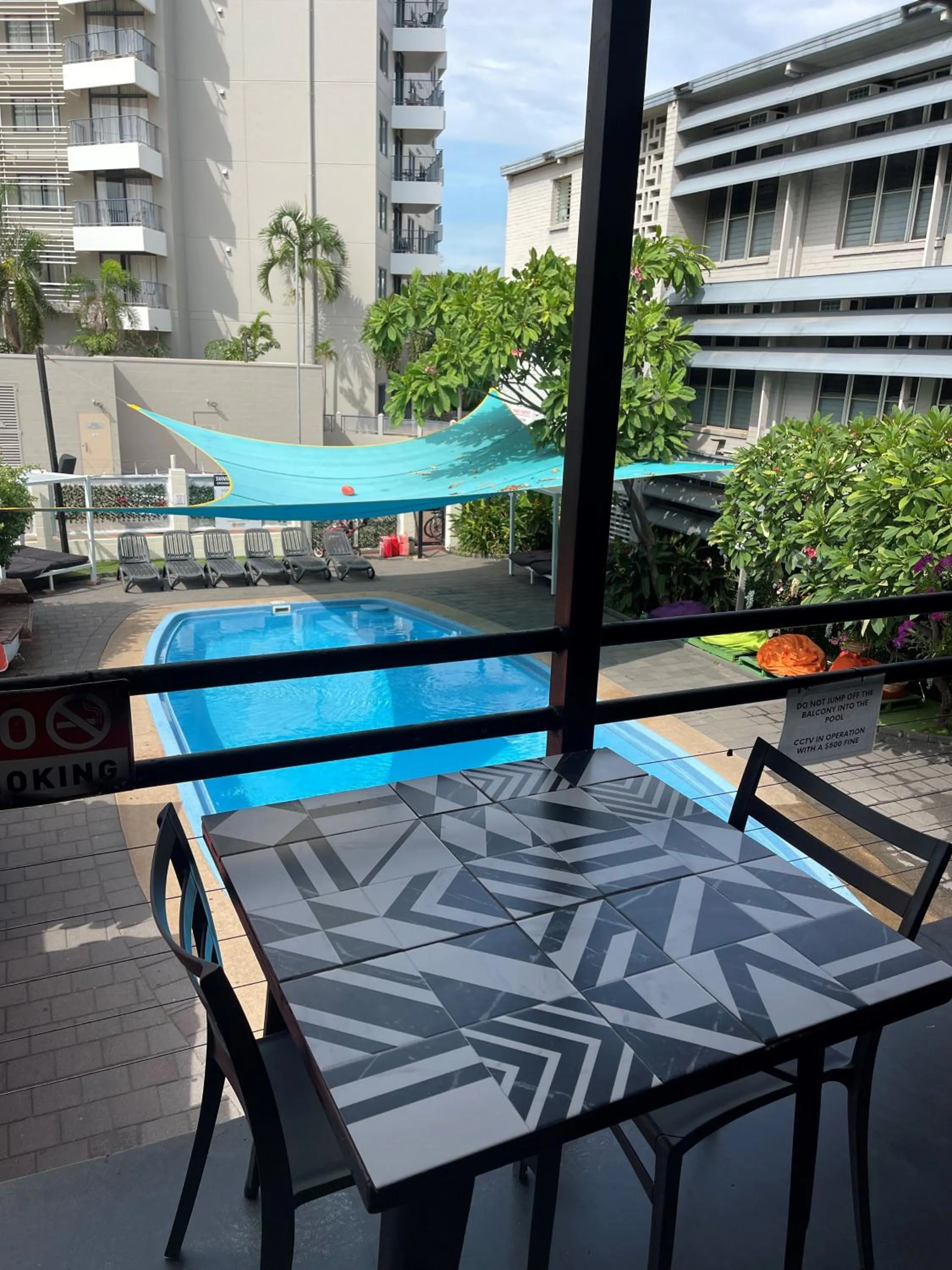 Pool view in Youth Shack Backpackers Darwin