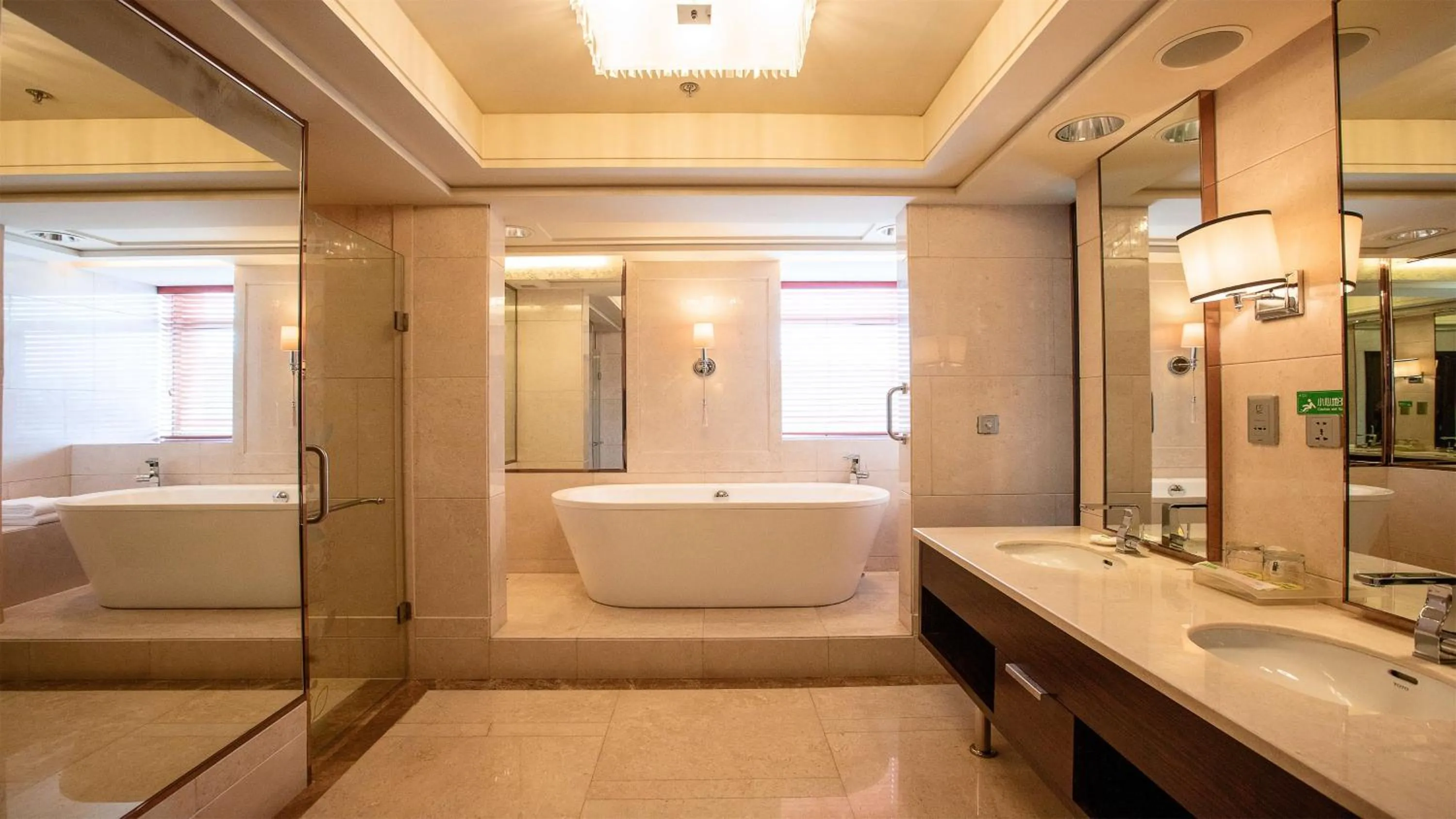 Bathroom in Holiday Inn Mudanjiang by IHG
