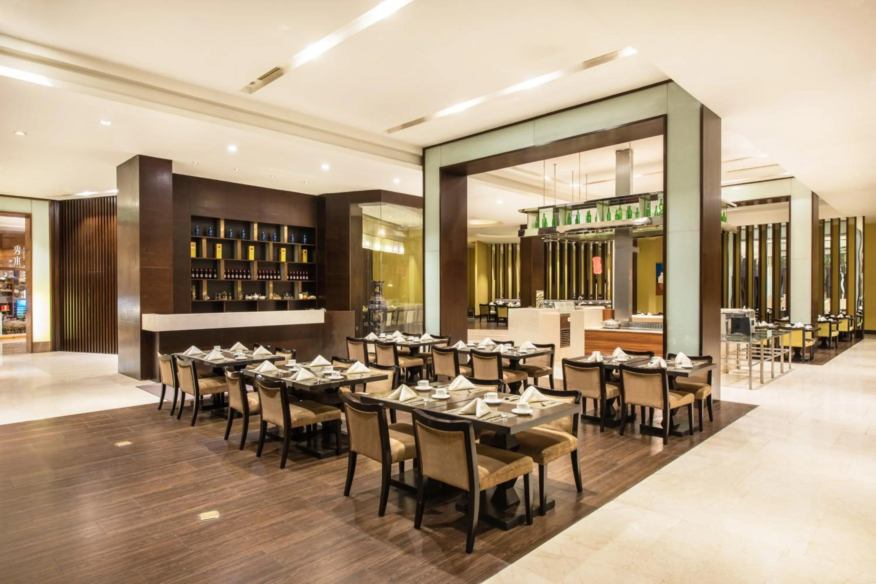 Restaurant/places to eat in Holiday Inn Mudanjiang by IHG