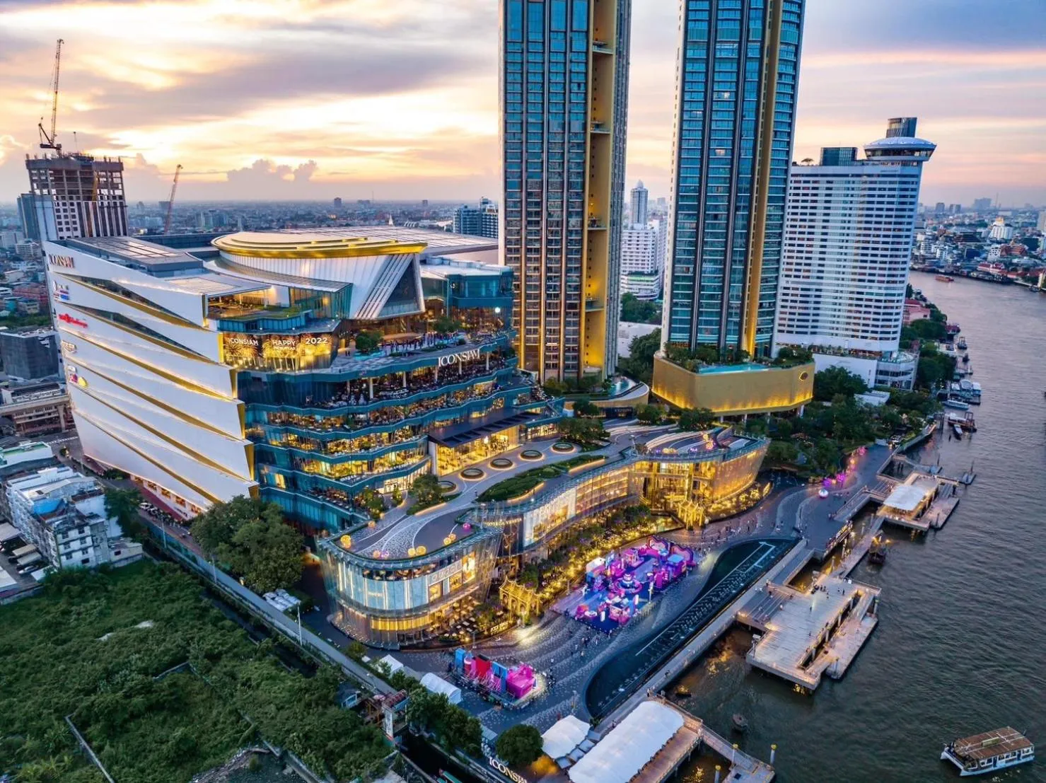 Restaurant/places to eat in Miloft Sathorn Hotel - SHA Plus Certified