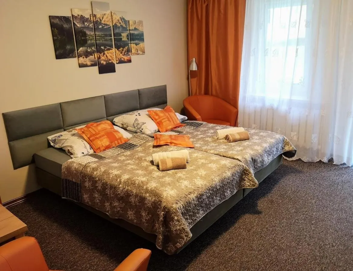 Bed in Dom Gościnny