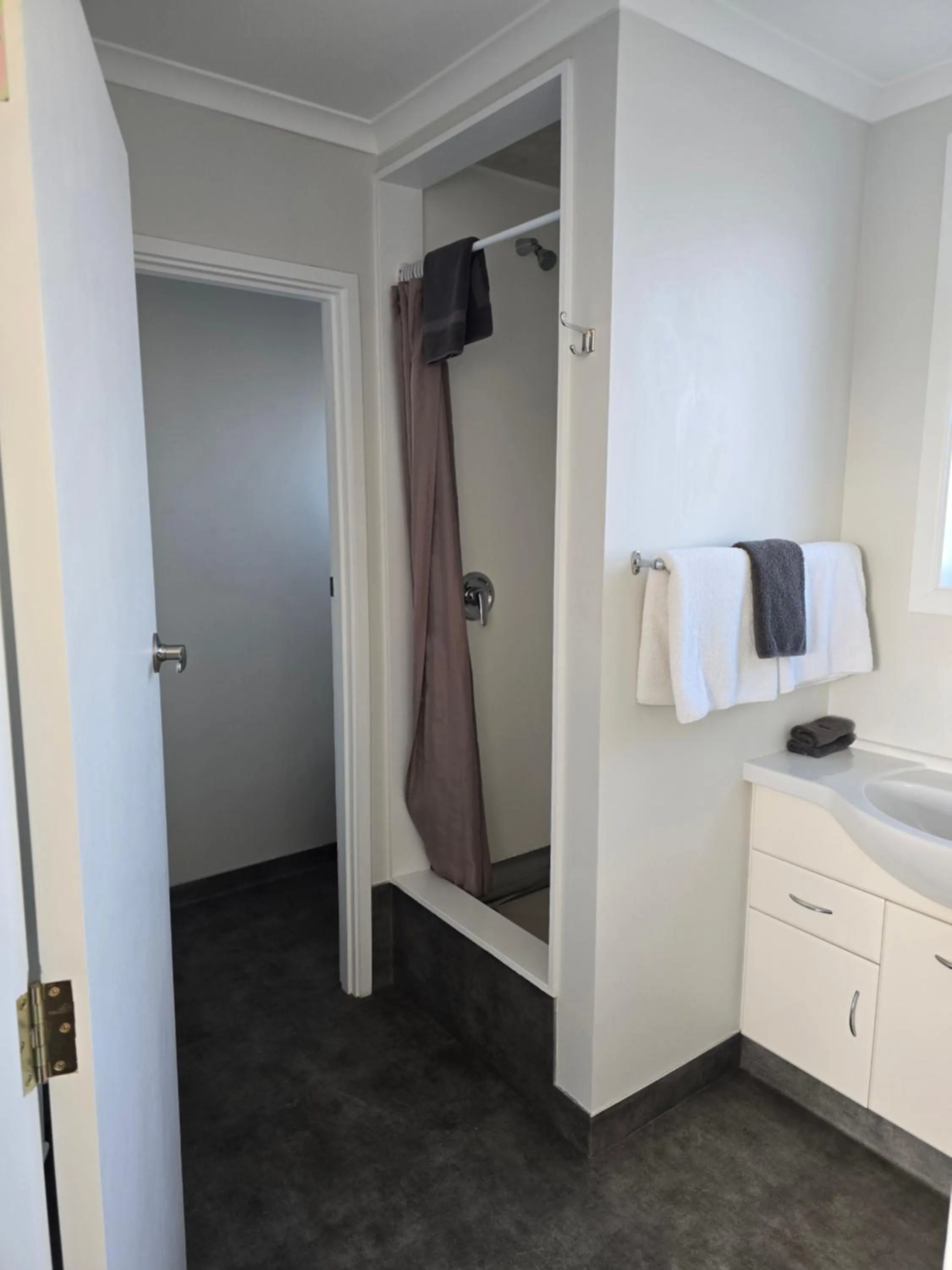 Bed in Monarch Motel