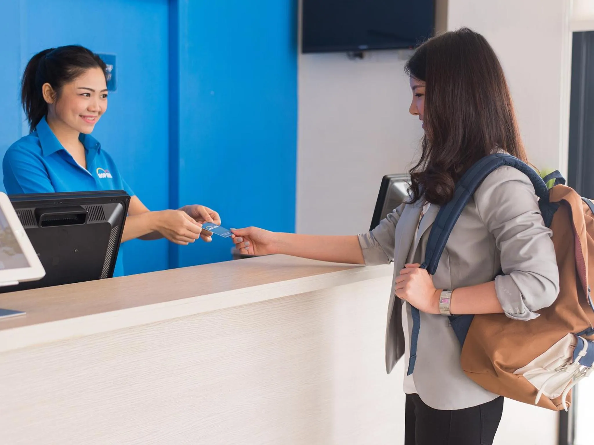 Lobby or reception in HOP INN Lopburi