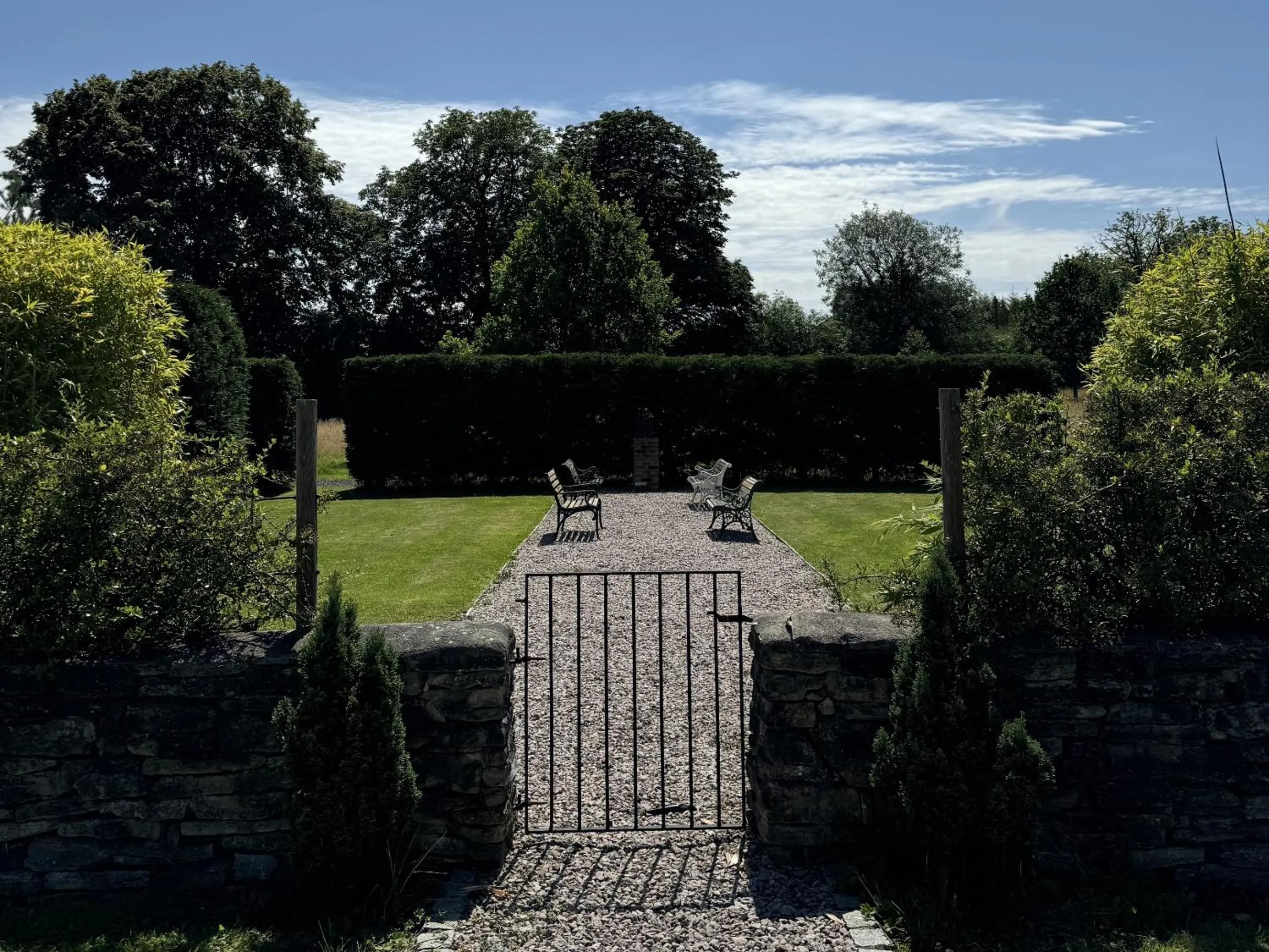 Garden in Hookwood Lodge London Gatwick