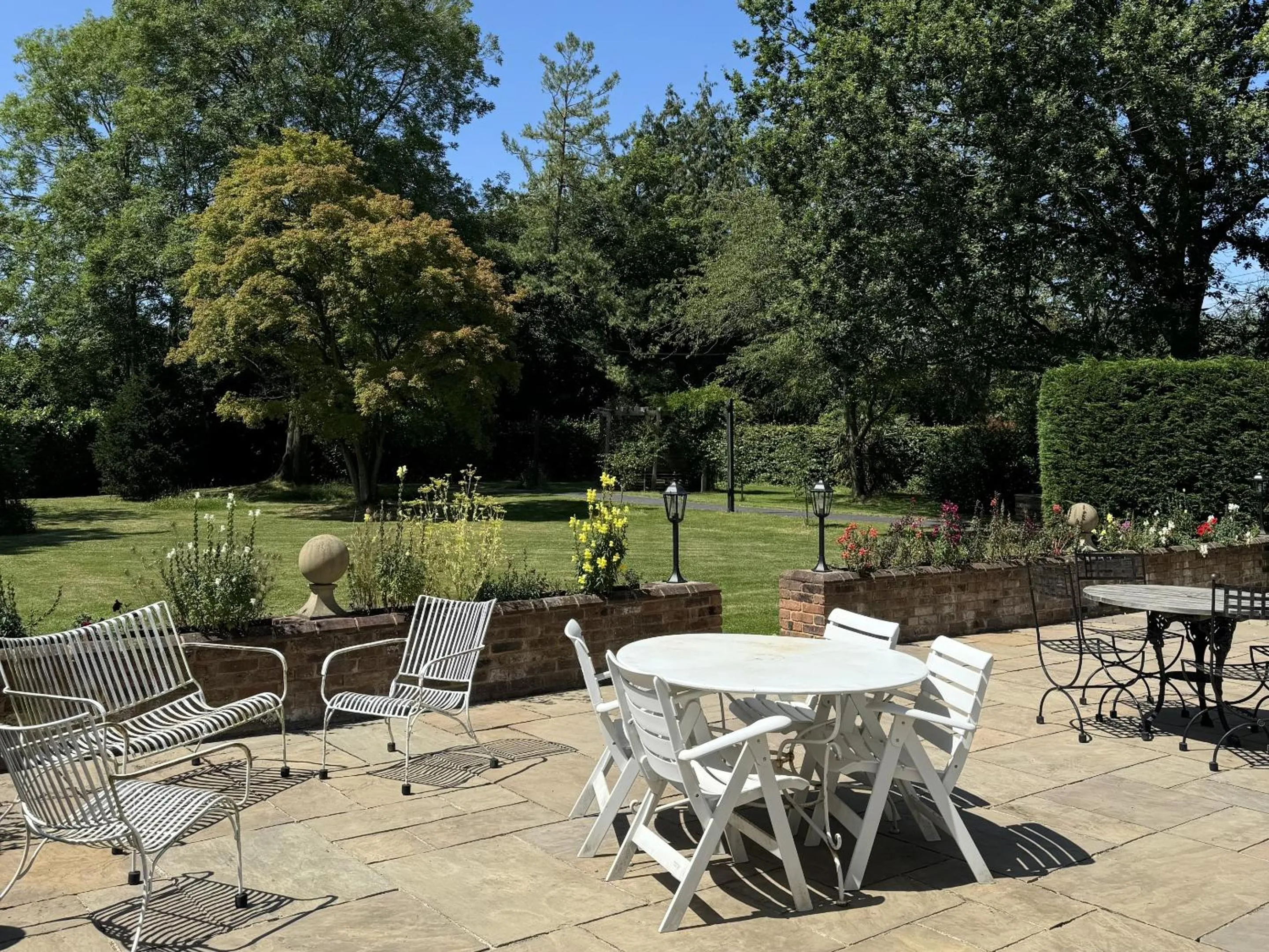 Patio in Hookwood Lodge London Gatwick