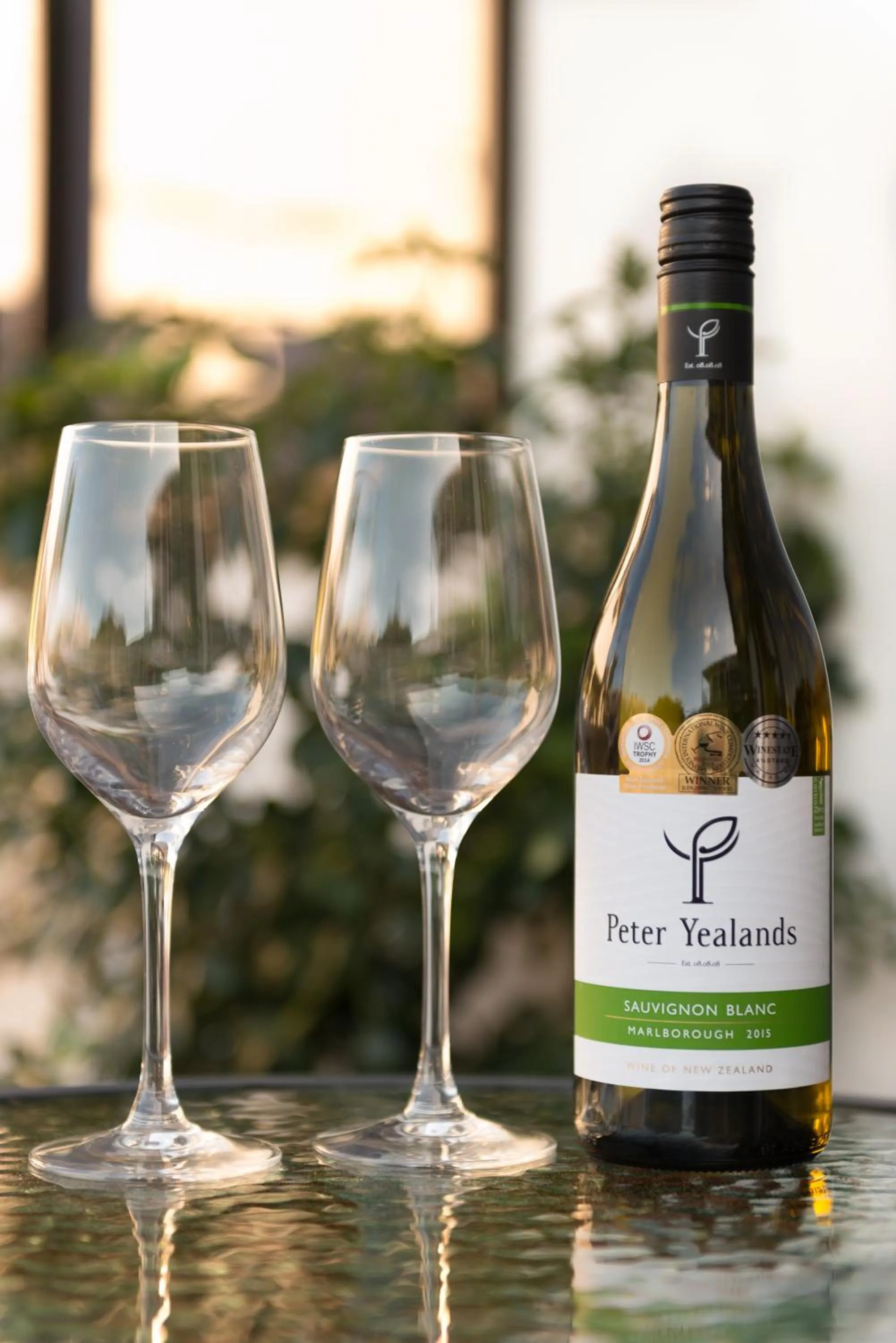 Food and drinks in Outrigger Motel