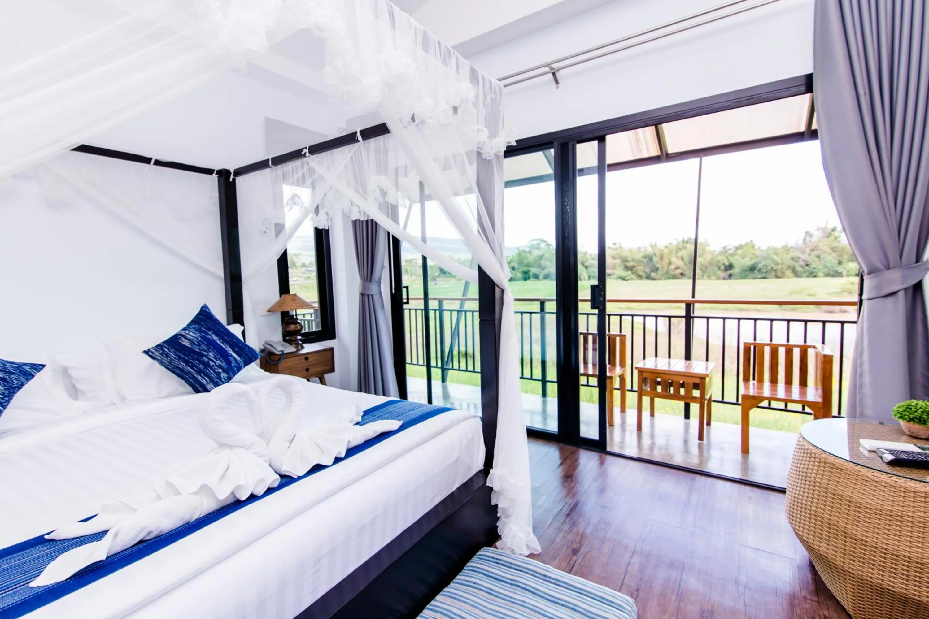 Photo of the whole room, Bed in Phuruakeeree Resort