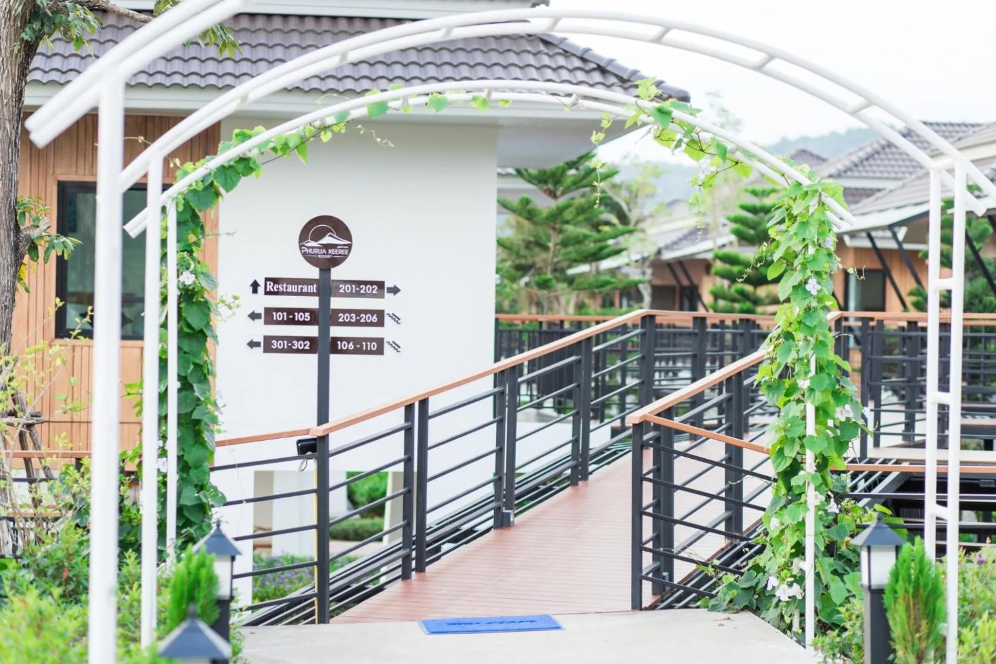 Facade/entrance in Phuruakeeree Resort