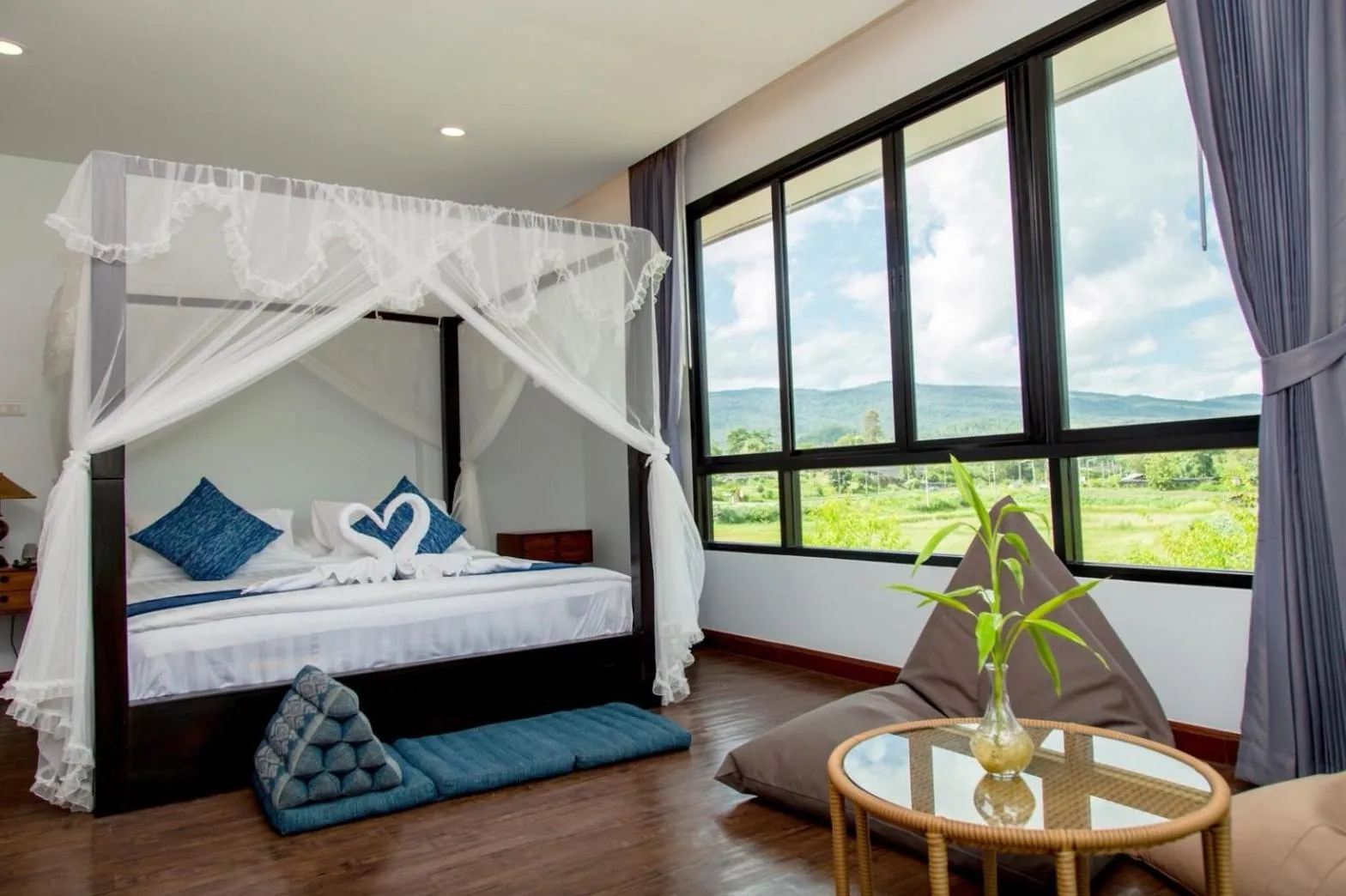 Bed in Phuruakeeree Resort