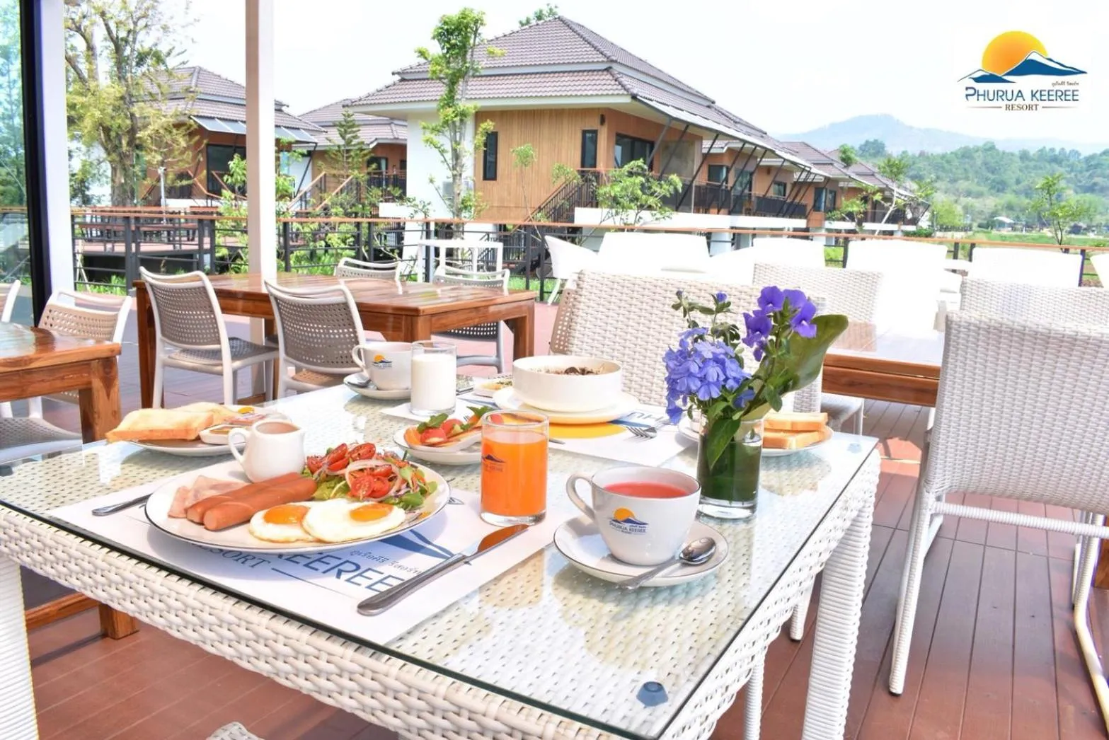 Restaurant/places to eat in Phuruakeeree Resort