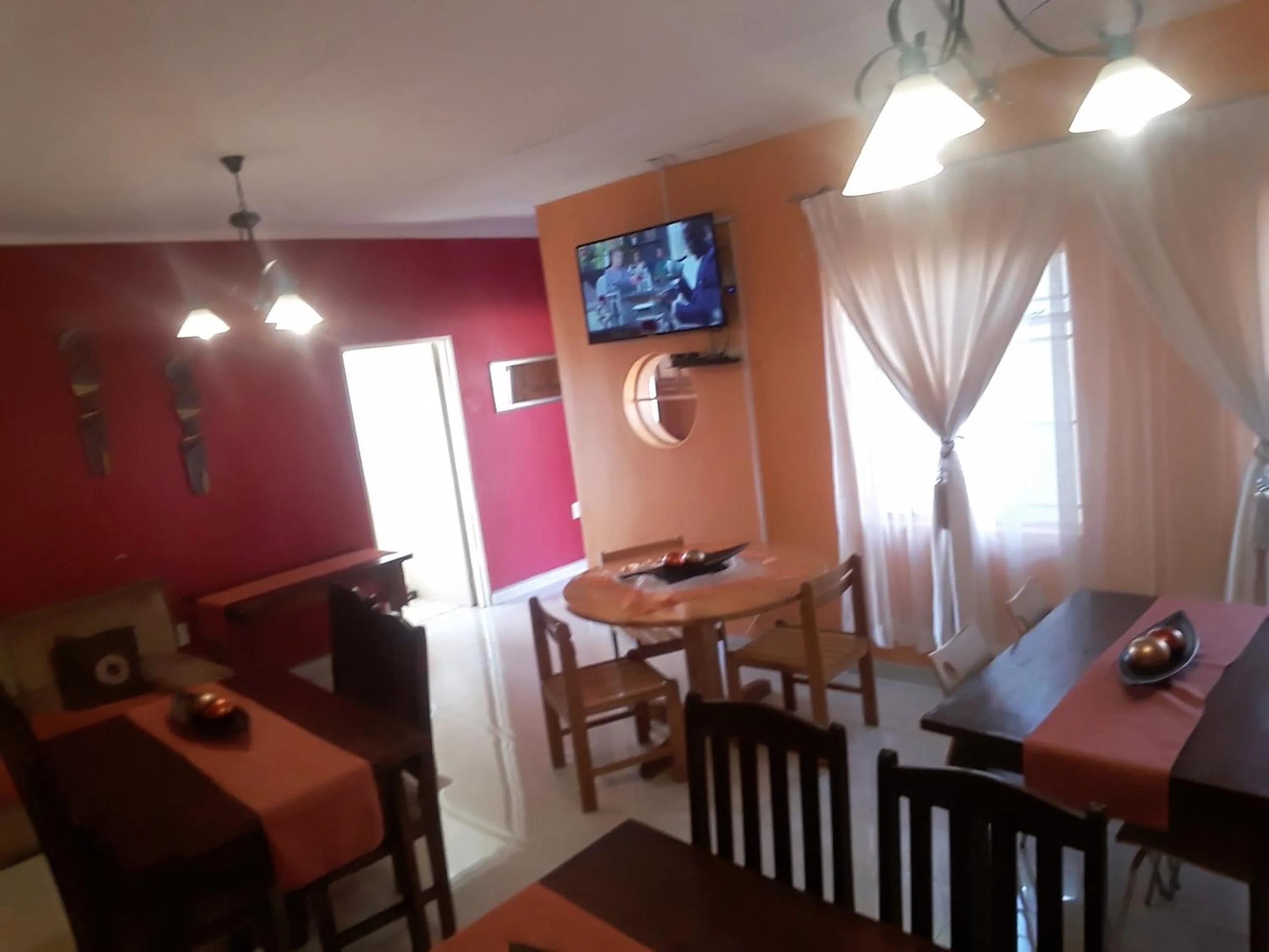 Dining area in Vuya Nathi Bed and Breakfast