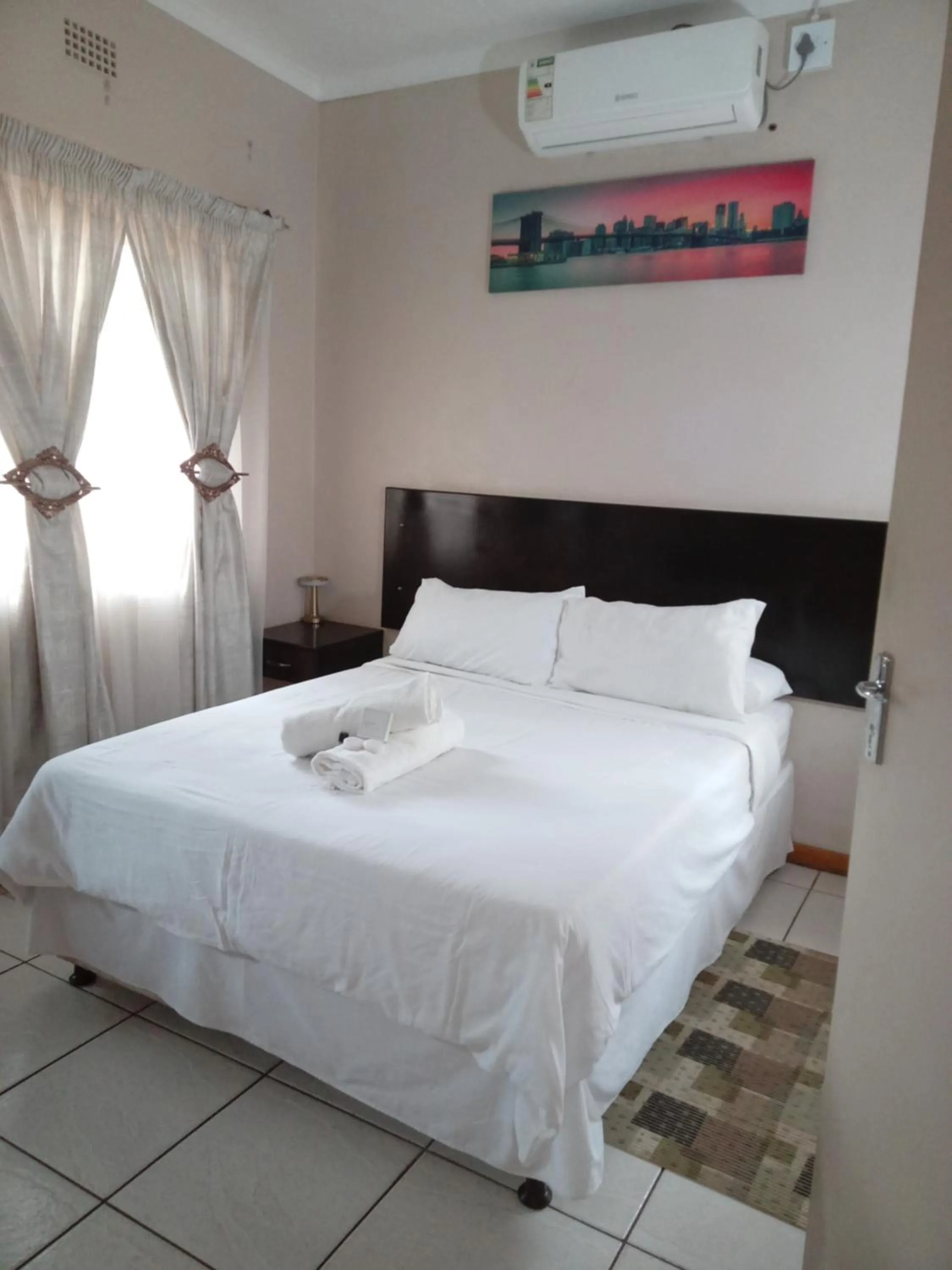 Bedroom, Bed in Vuya Nathi Bed and Breakfast