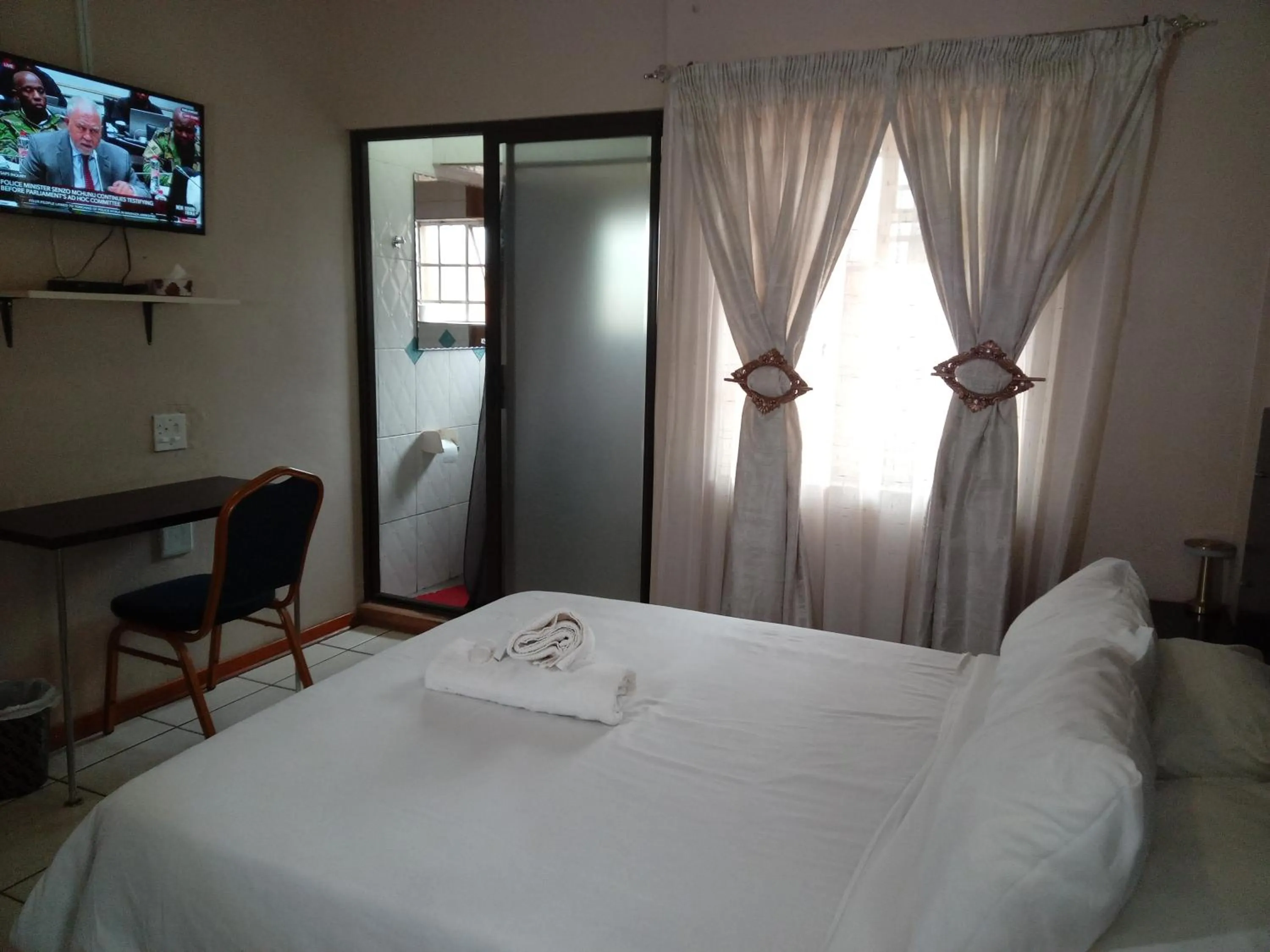 Bedroom, Bed in Vuya Nathi Bed and Breakfast