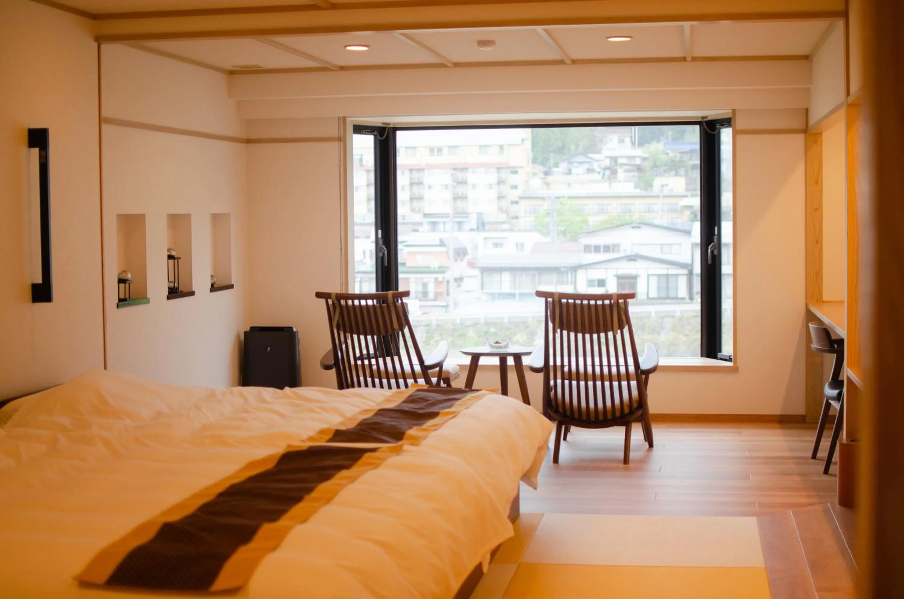 Photo of the whole room, Bed in Aburaya Tousen