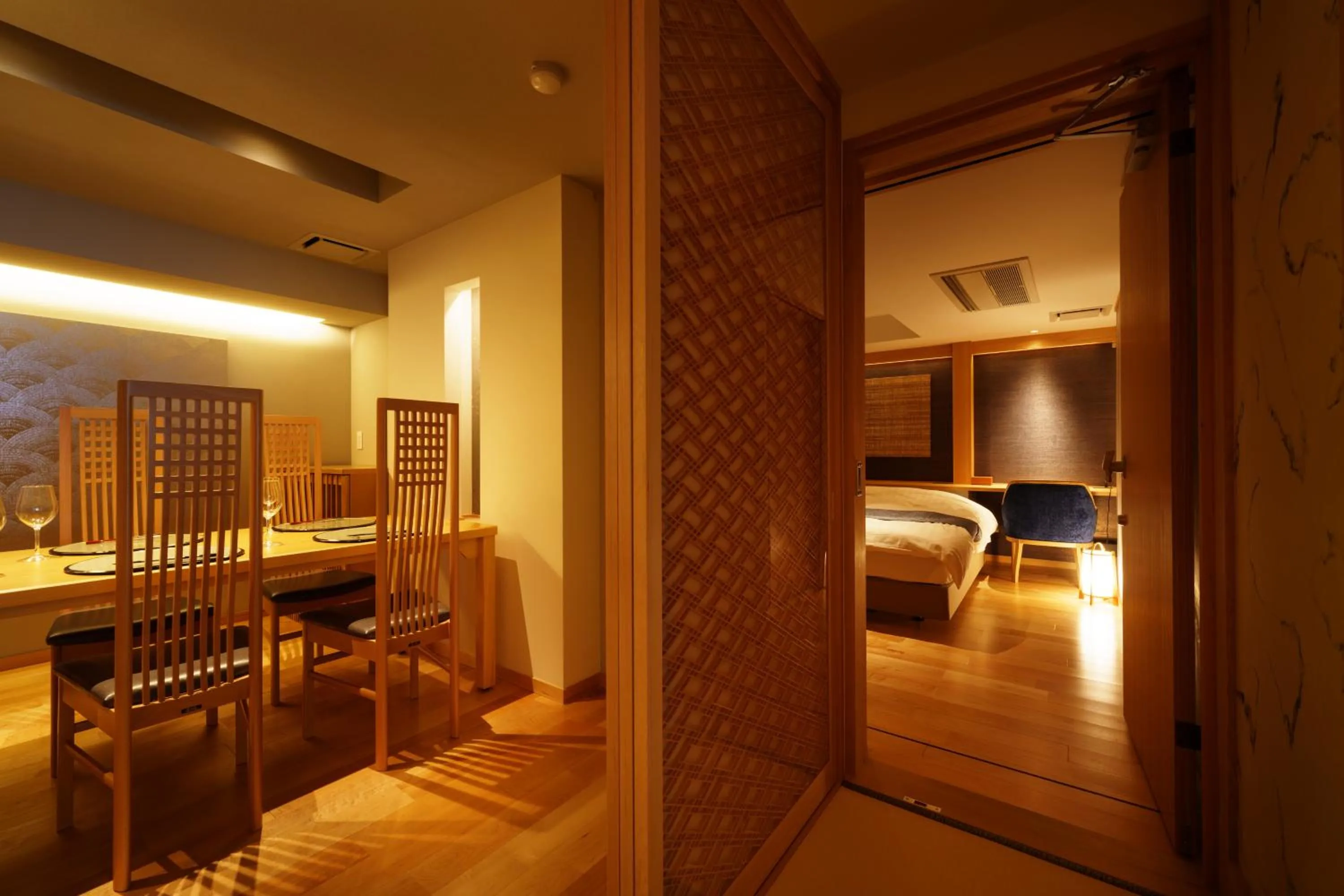 Dining area in Aburaya Tousen