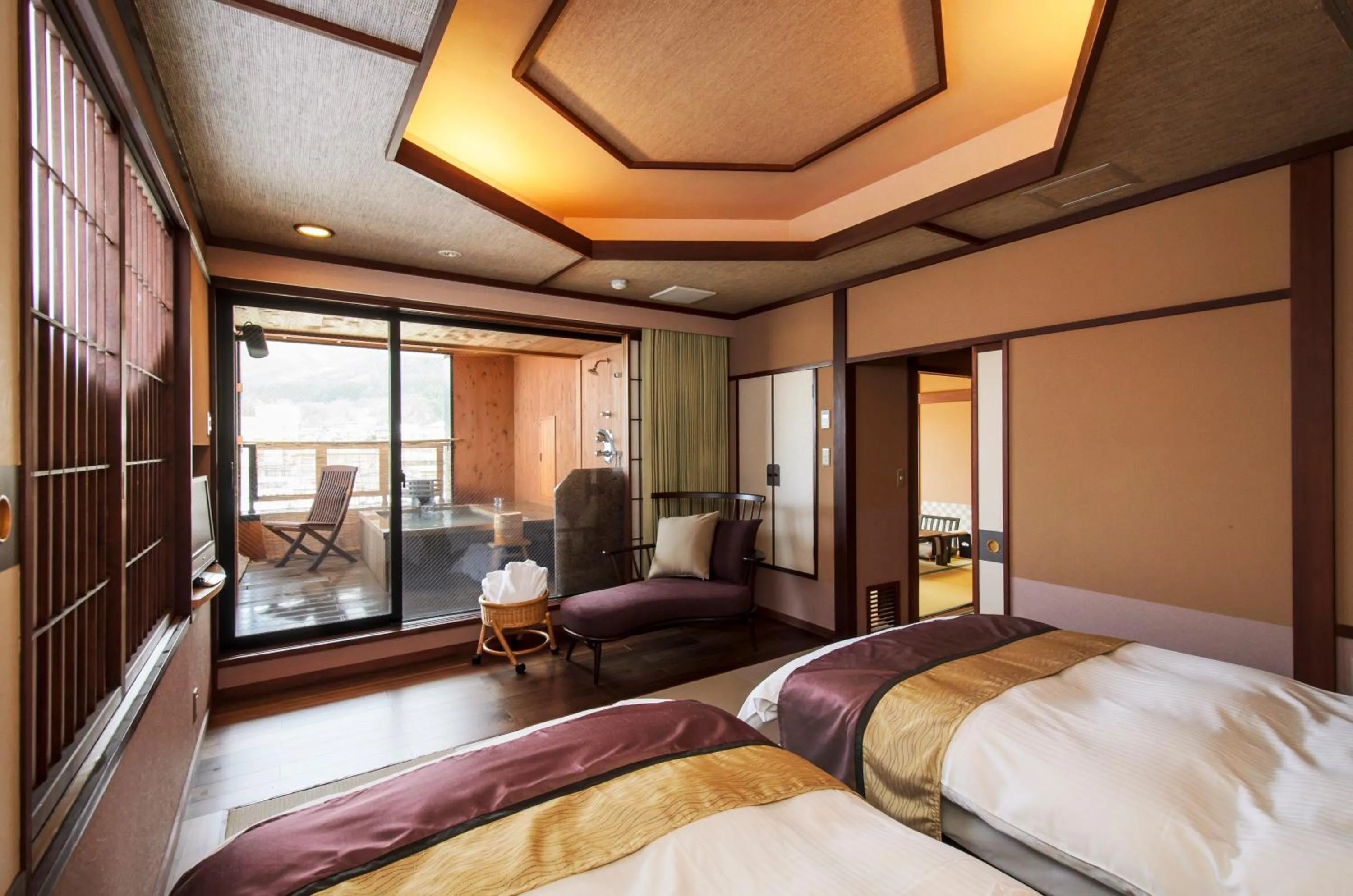 Bed in Aburaya Tousen