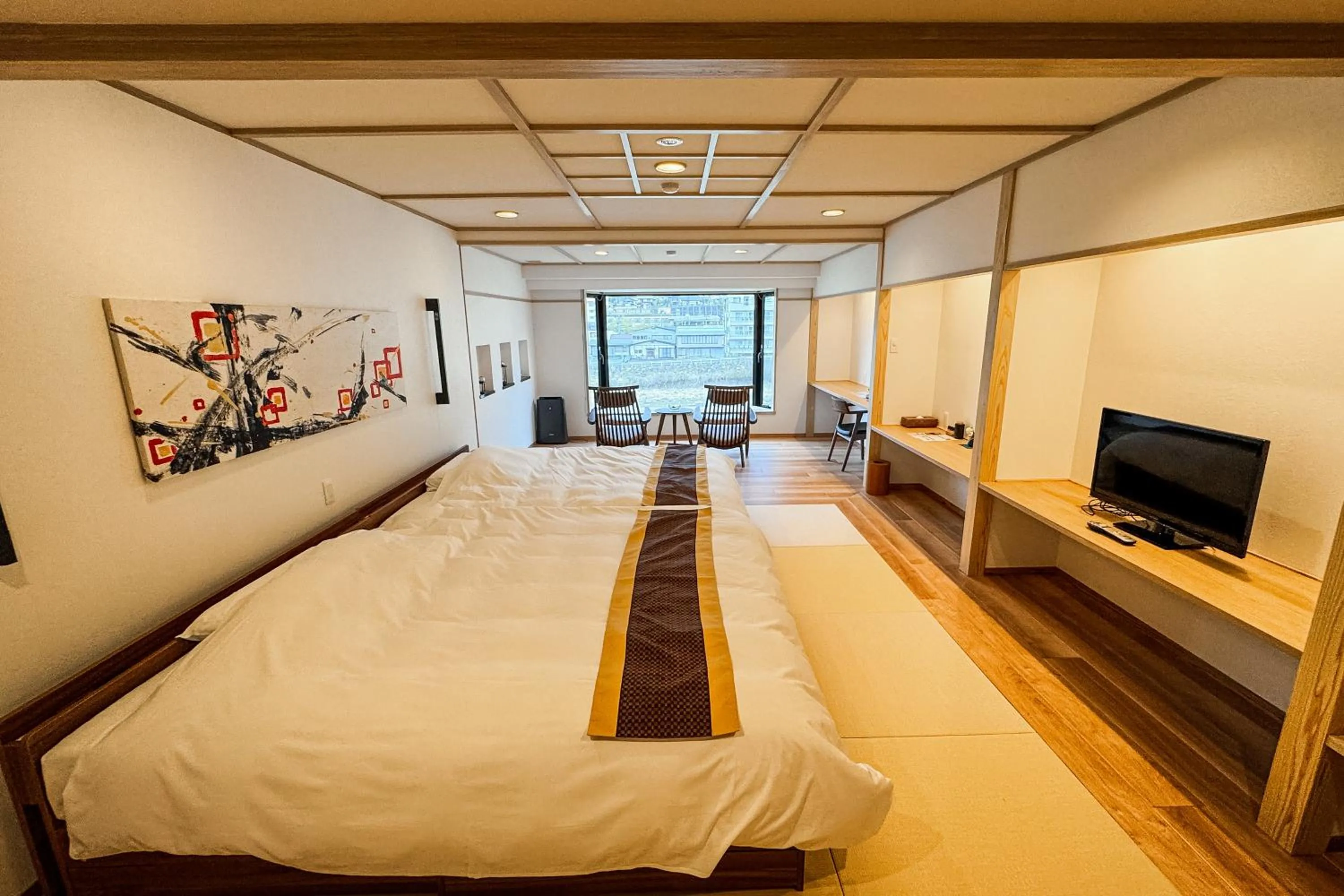 Photo of the whole room, Bed in Aburaya Tousen