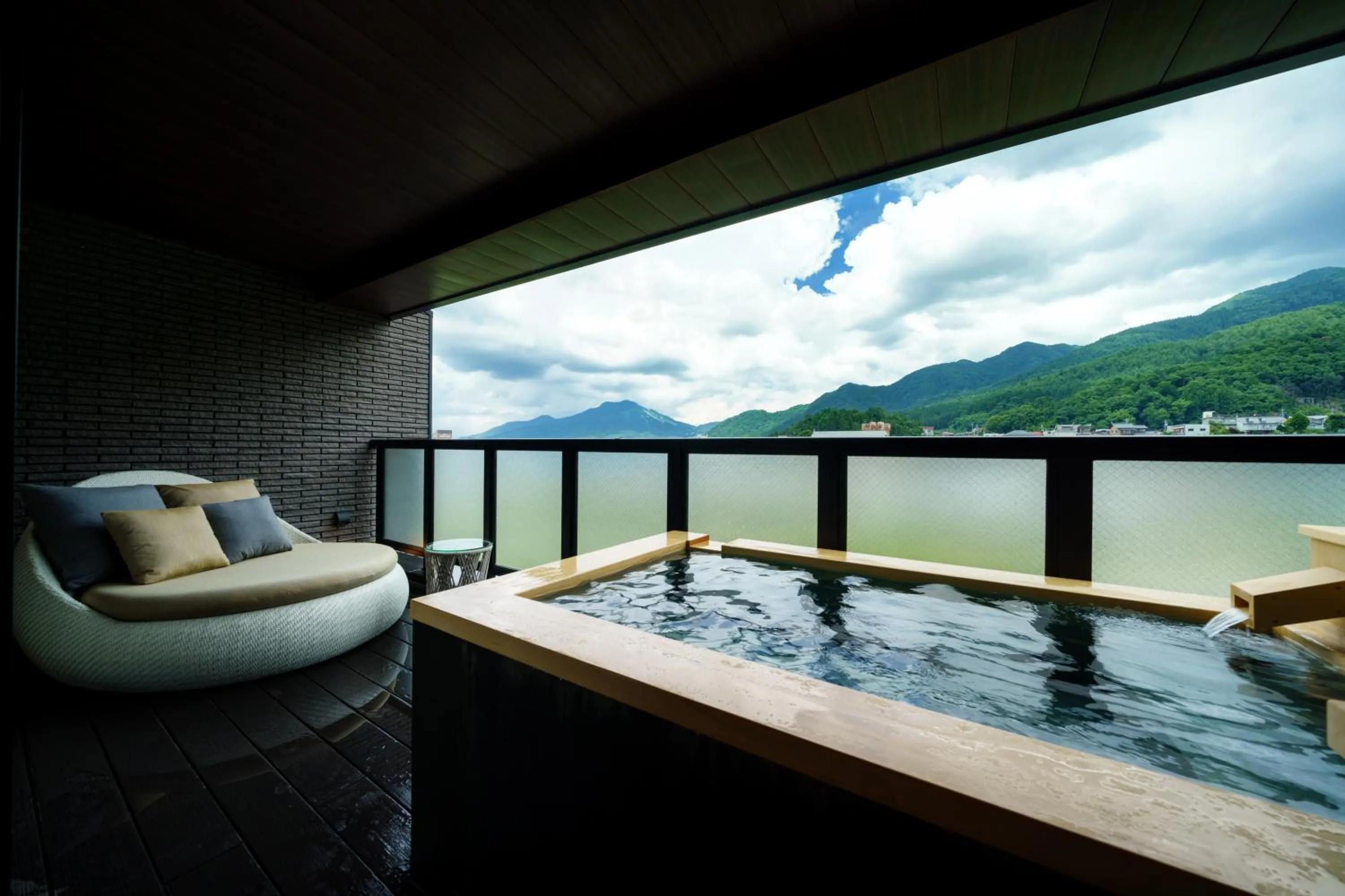 Hot Spring Bath in Aburaya Tousen