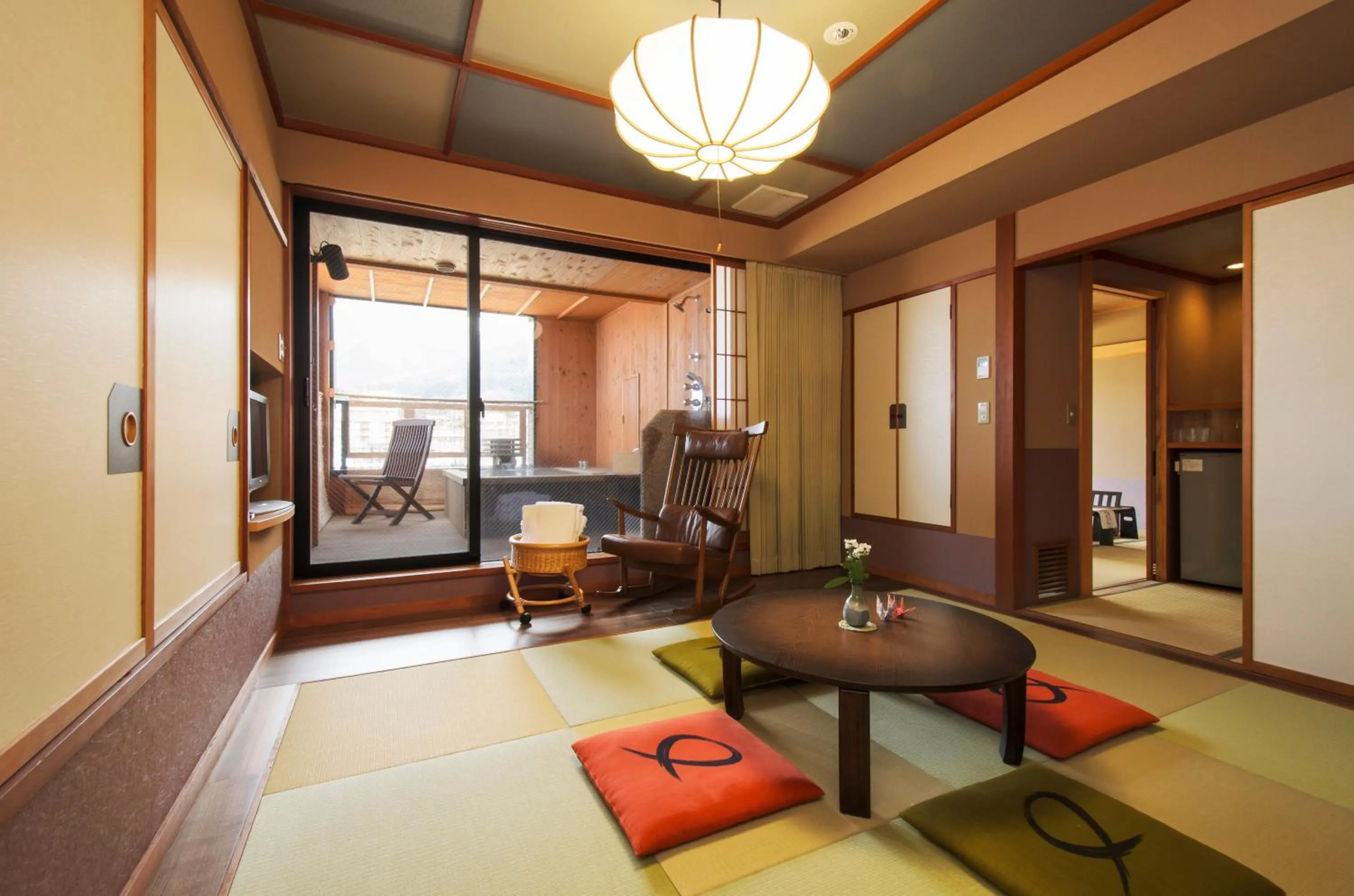 Seating area in Aburaya Tousen