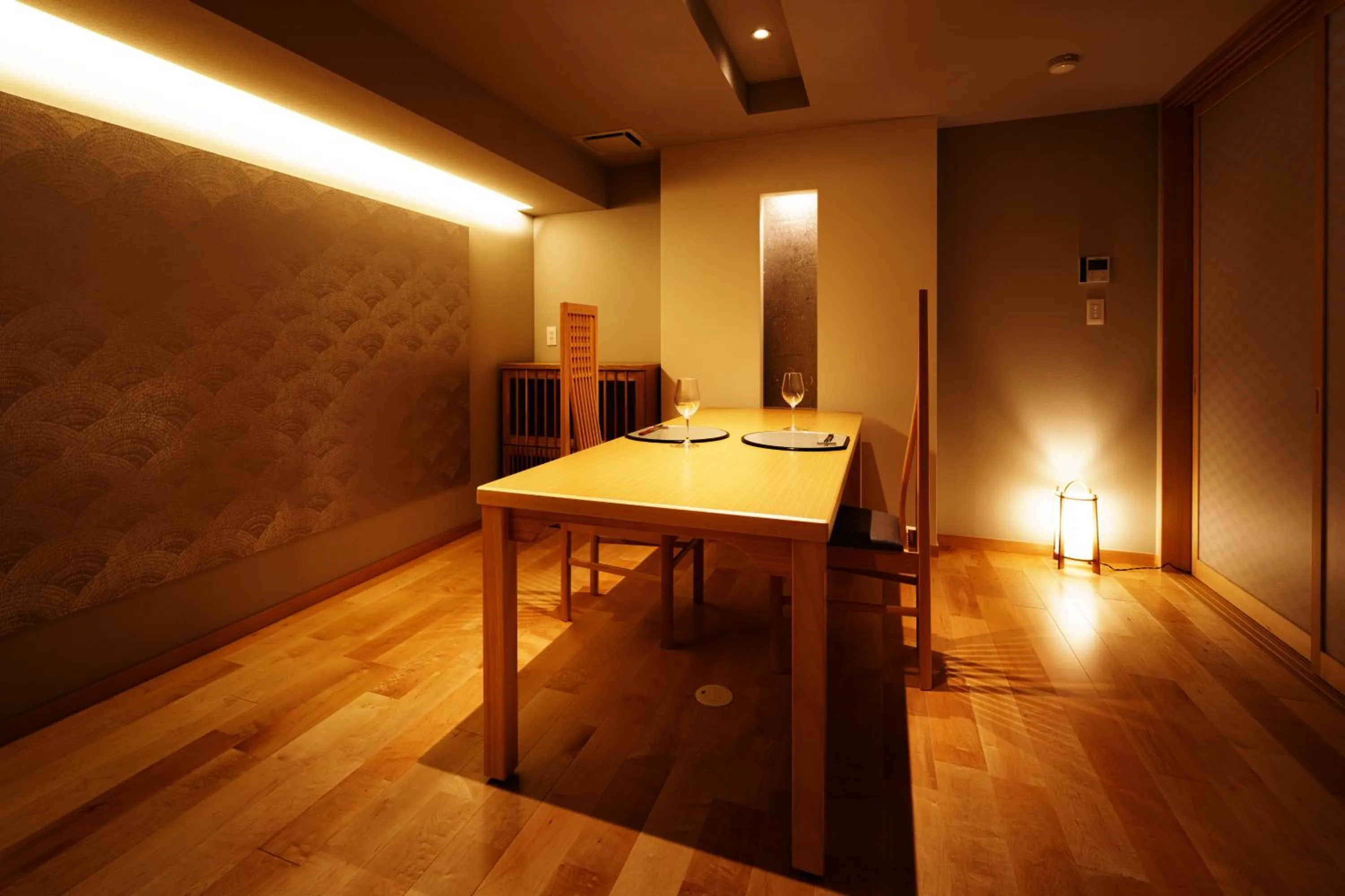 Dining area in Aburaya Tousen