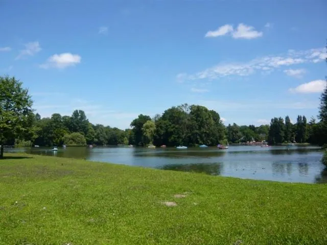 Nearby landmark in Hotel Biederstein am Englischen Garten
