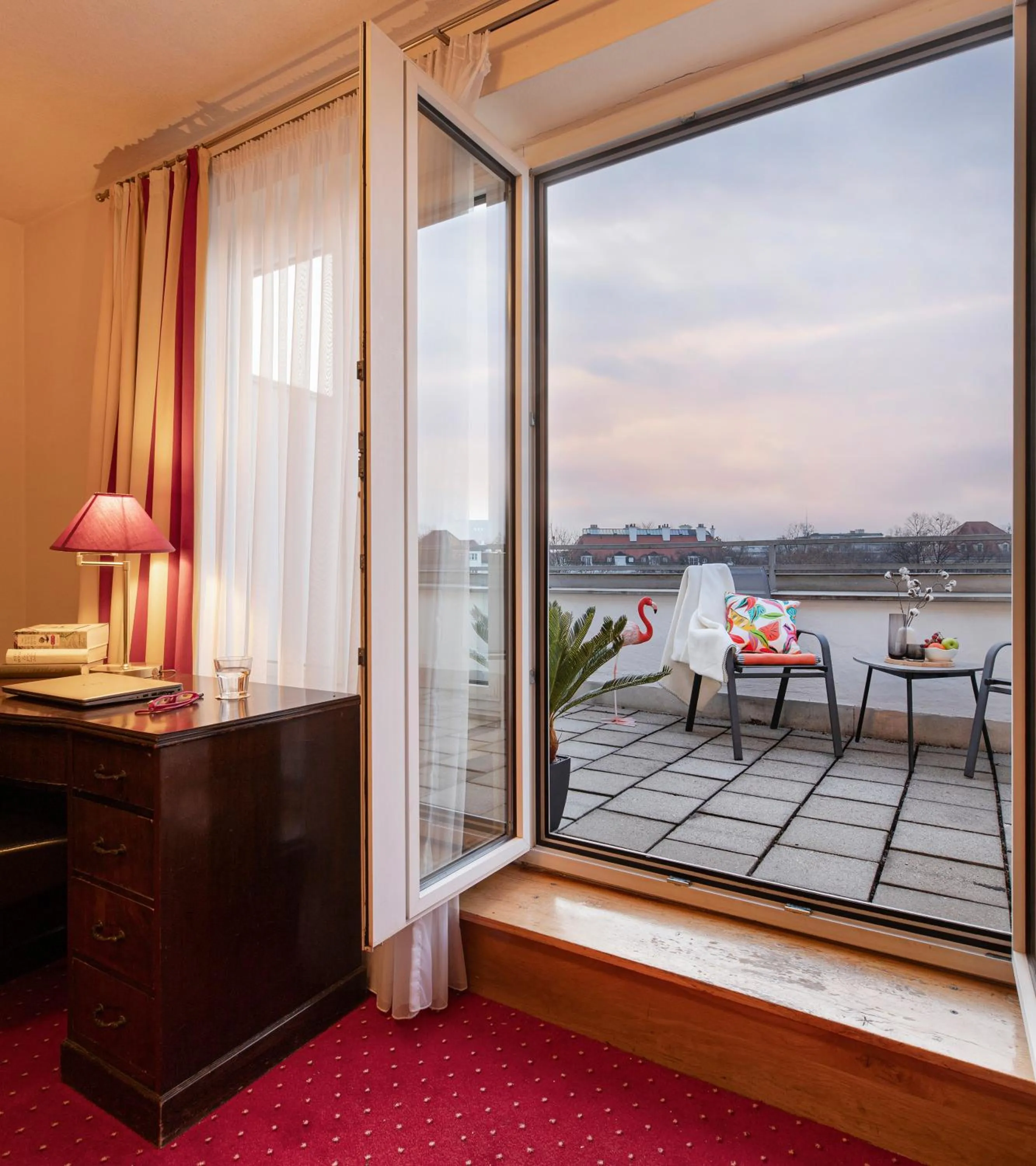 Balcony/Terrace in Hotel Biederstein am Englischen Garten