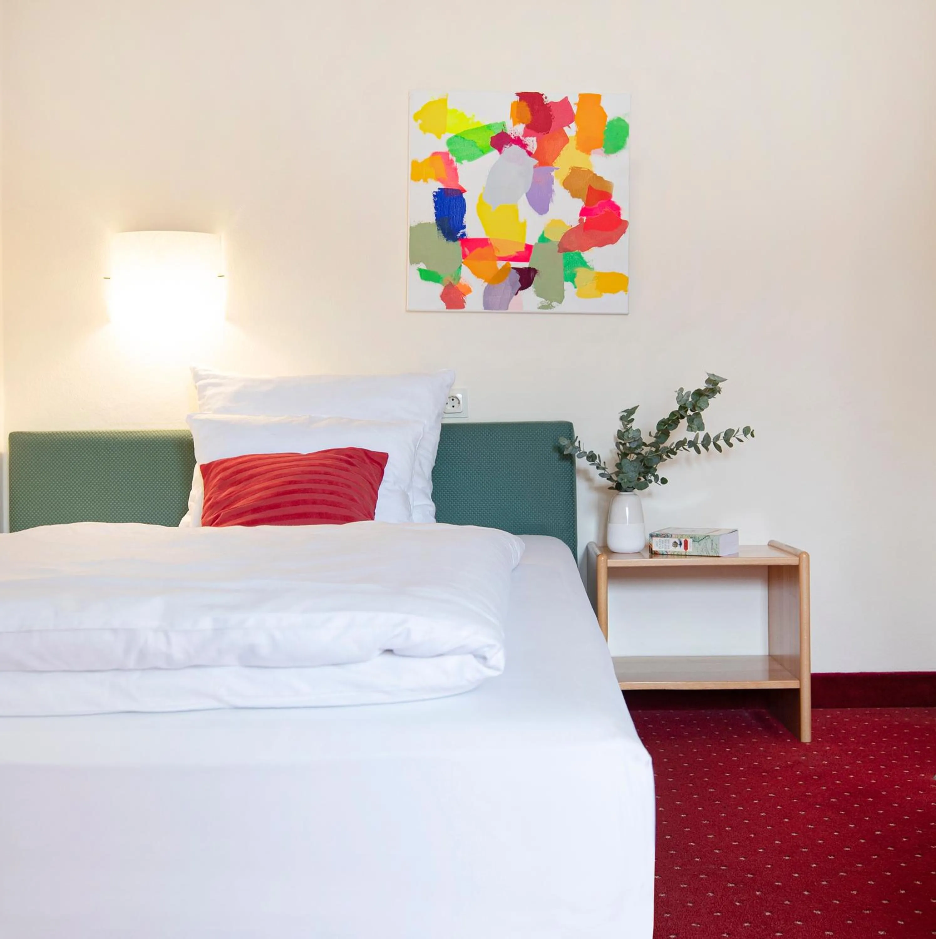 Photo of the whole room, Bed in Hotel Biederstein am Englischen Garten