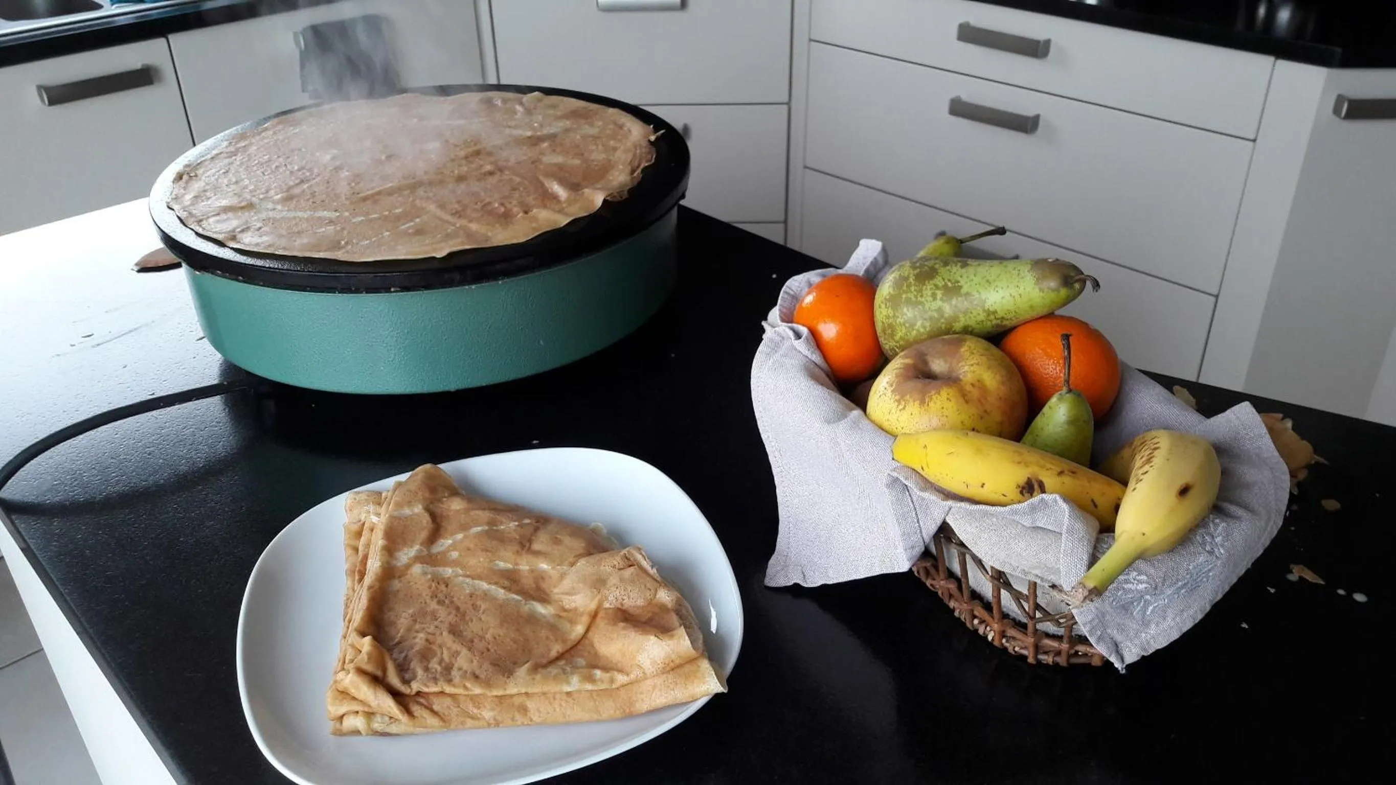 Continental breakfast in Les sables